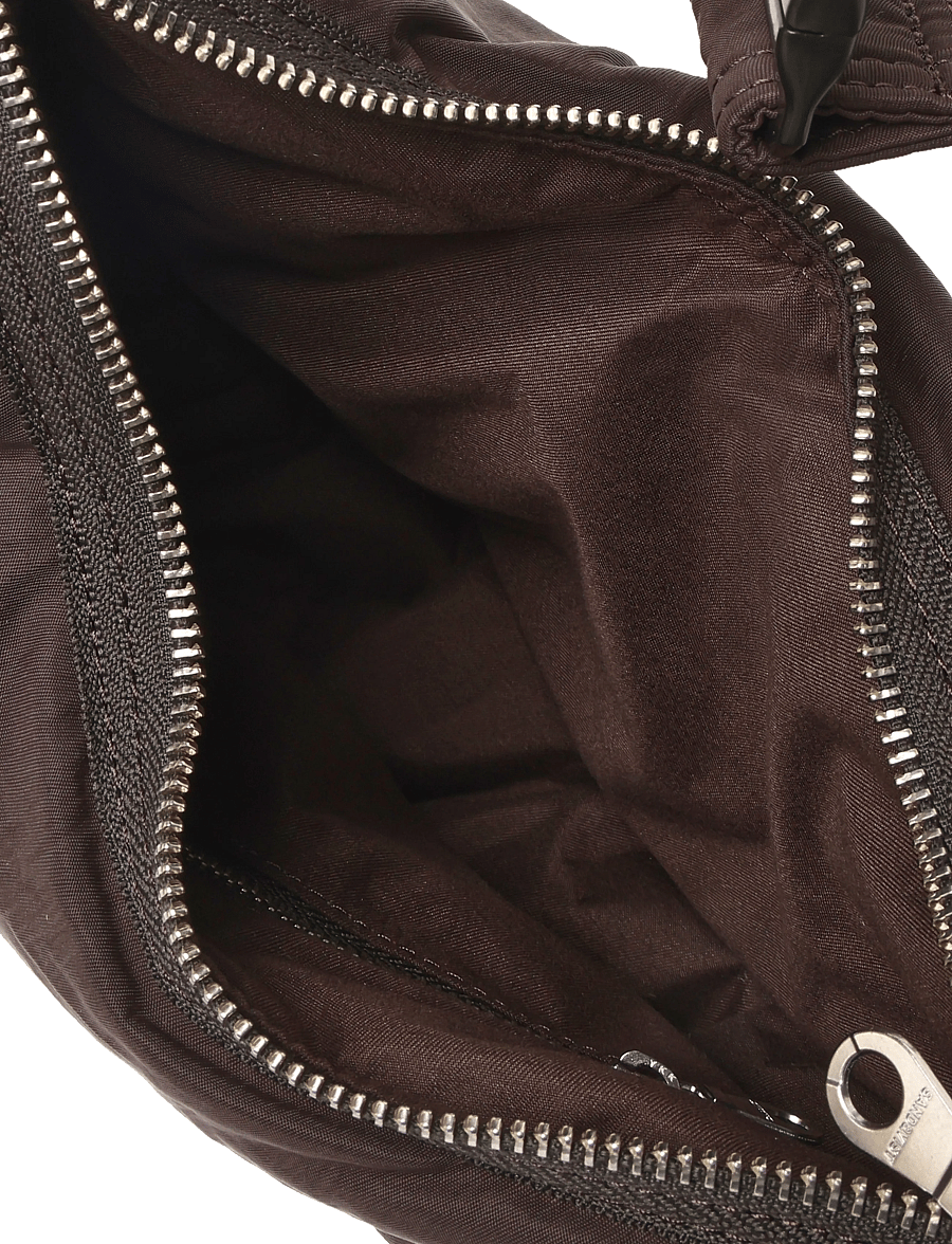 SANDQVIST - CURVE Half Moon Bag Mini - alltags-style - dark brown - 3