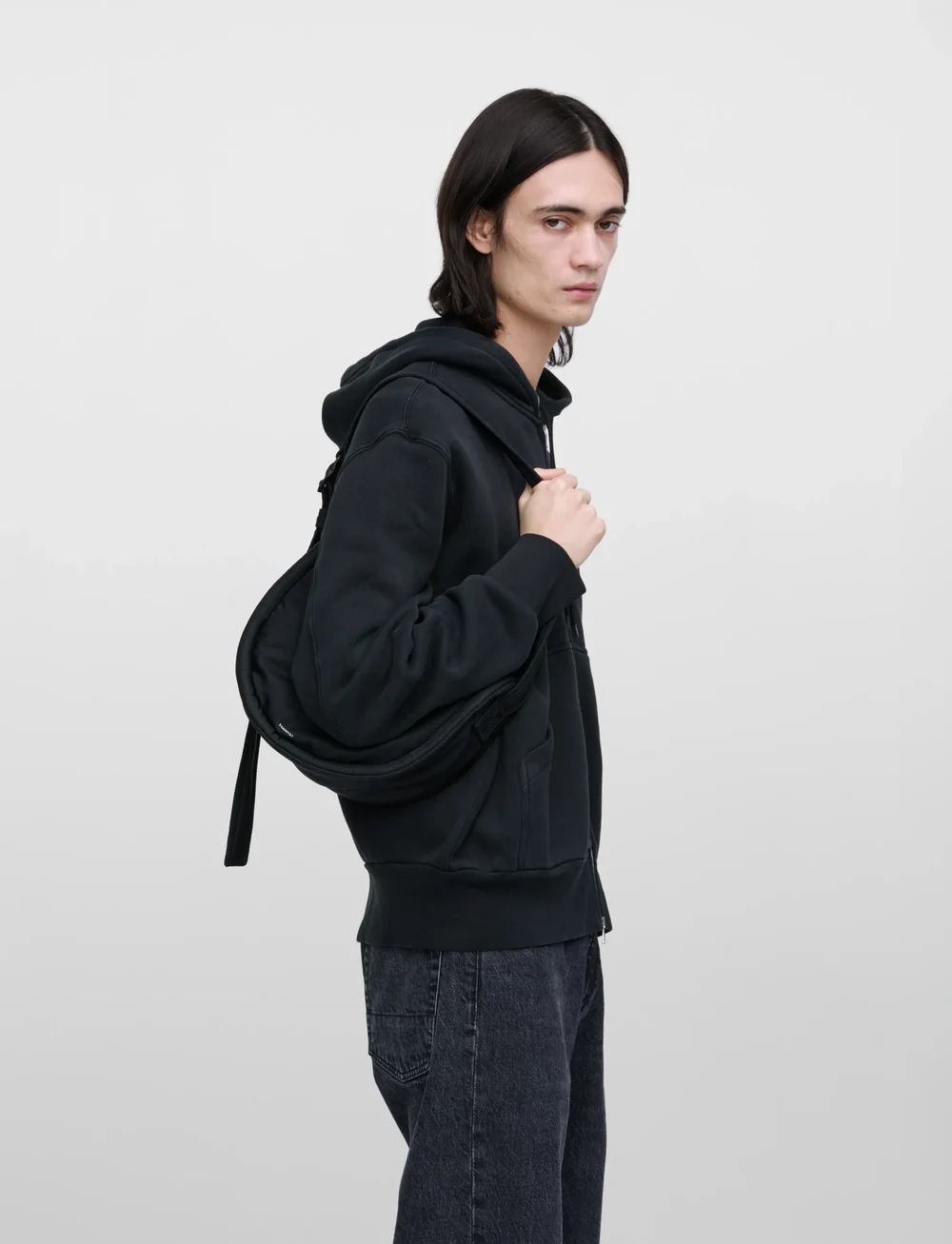 SANDQVIST - CURVE Crossbody Round S - erilised sündmused - black - 4