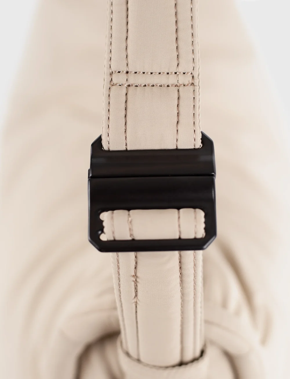 SANDQVIST - CURVE Crossbody Round L - erilised sündmused - beige - 4