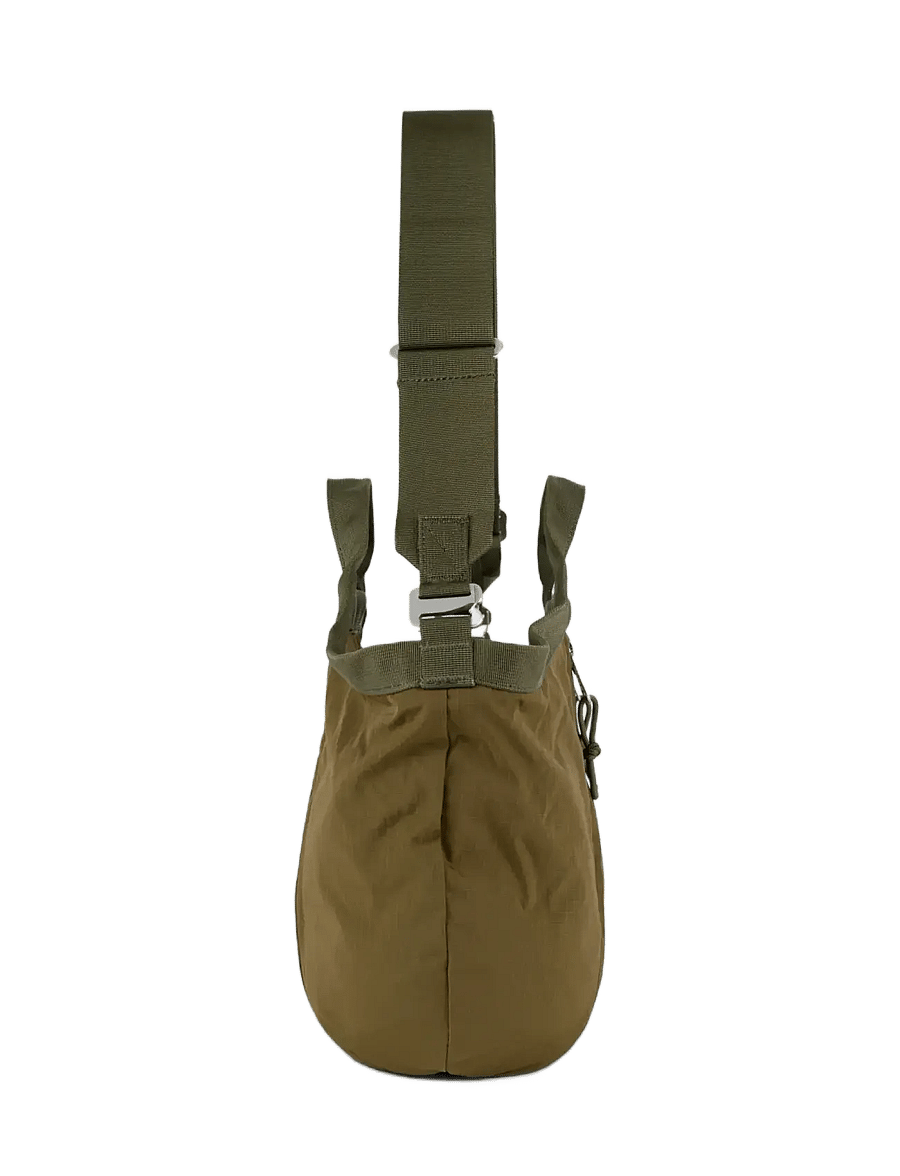 SANDQVIST - GRID Expandable Crossbody Bag - somas portatīvajiem datoriem - olive - 2