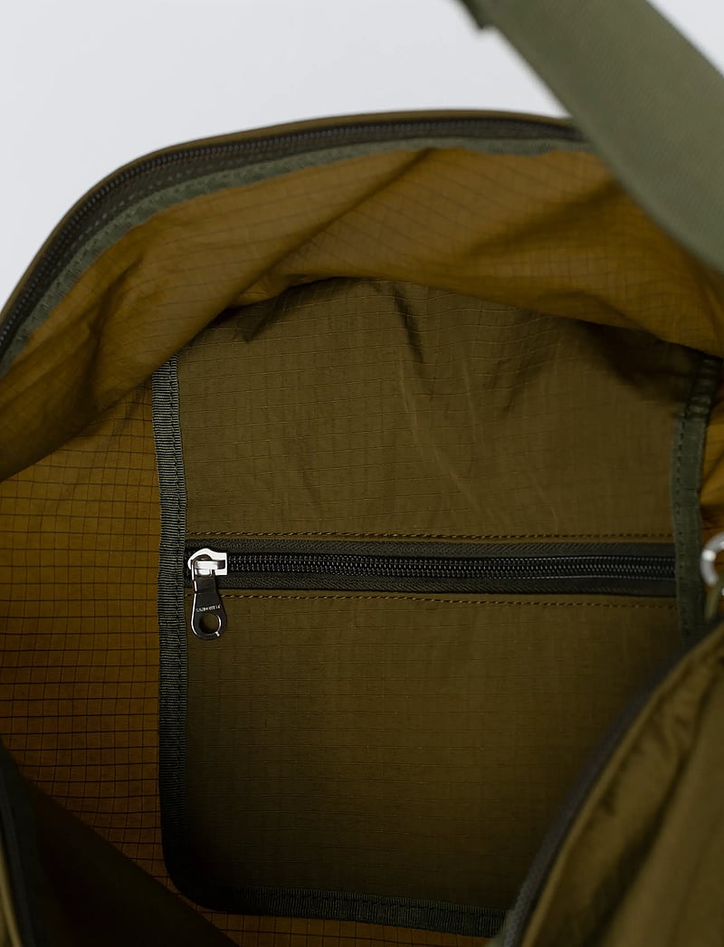 SANDQVIST - GRID Expandable Tote Bag - skuldertasker - olive - 5