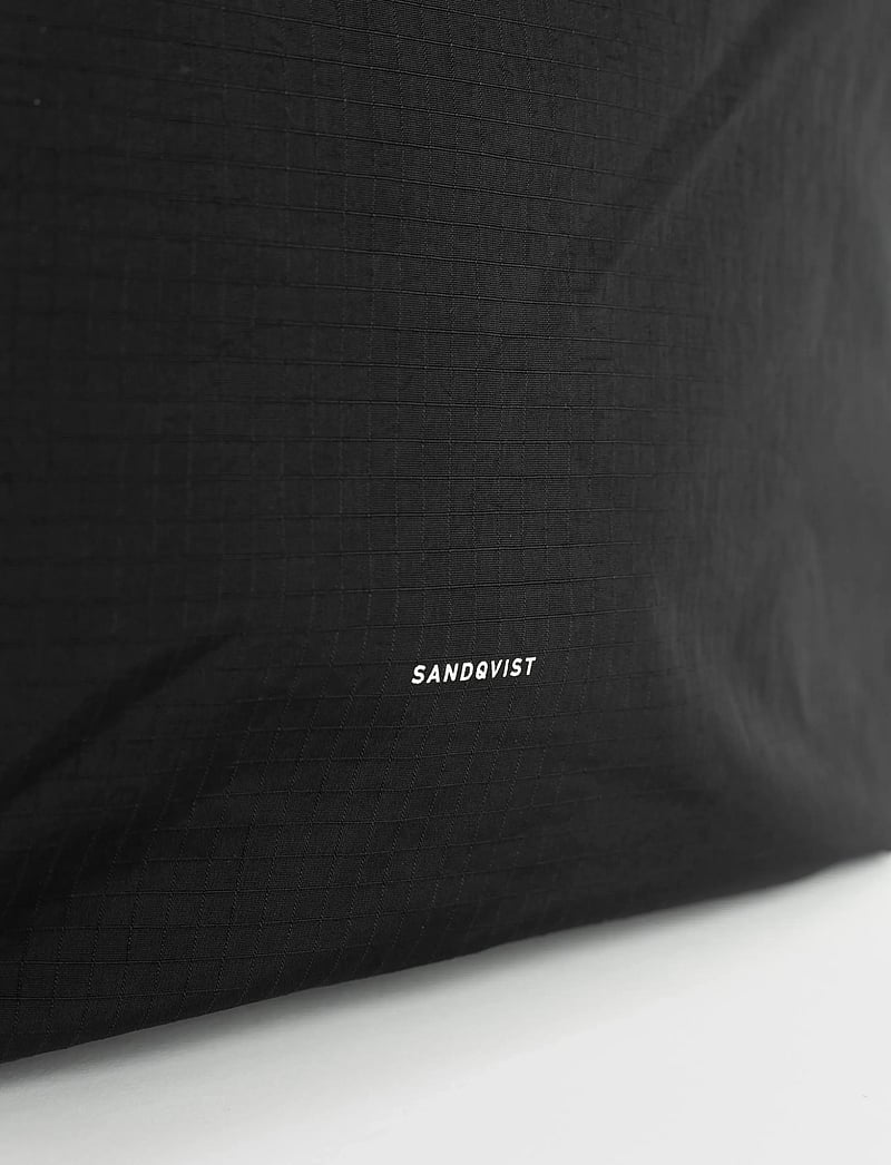 SANDQVIST - GRID Expandable Tote Bag - schultertaschen - black - 5