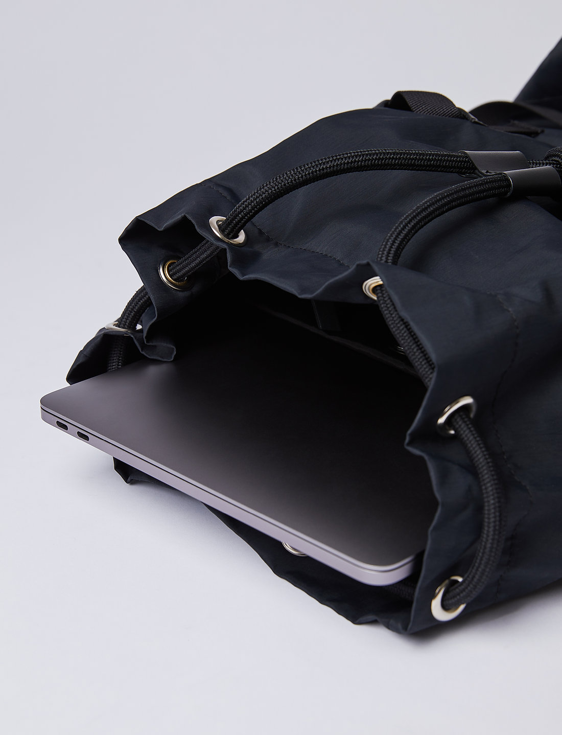 Sandqvist charlie backpack sale