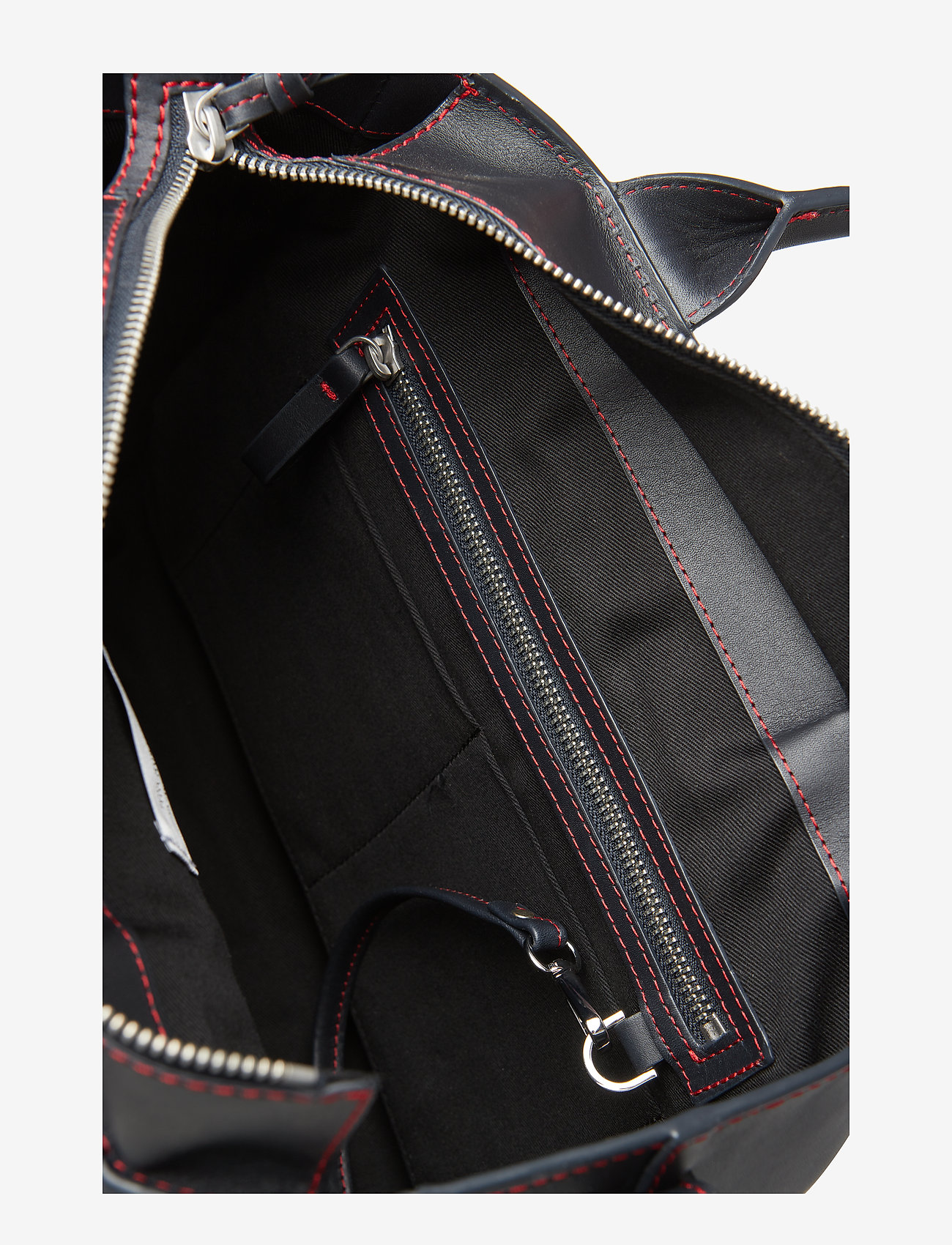 SANDQVIST - LEA - navy with red stitches - 4