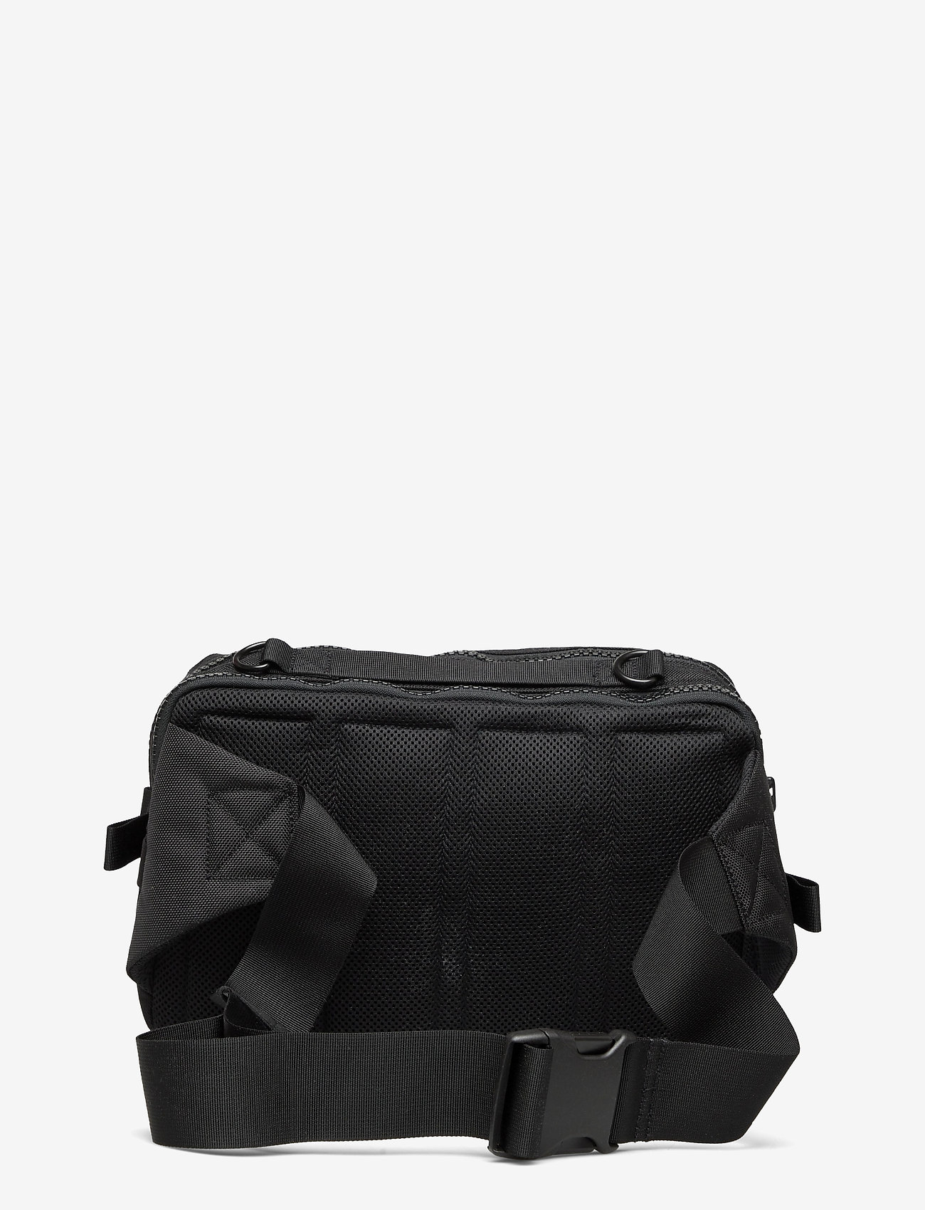 SANDQVIST - EVEN - black - 1