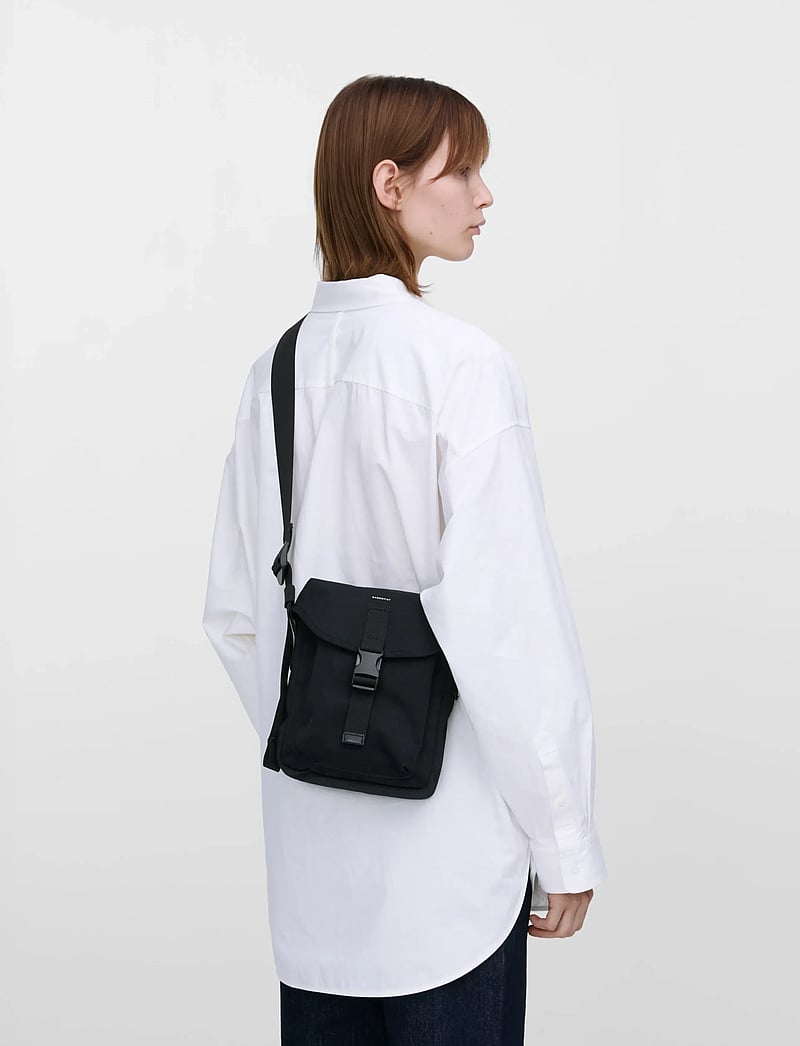 SANDQVIST - EVERYDAY CROSSBODY BAG - vardagsstil - black - 3
