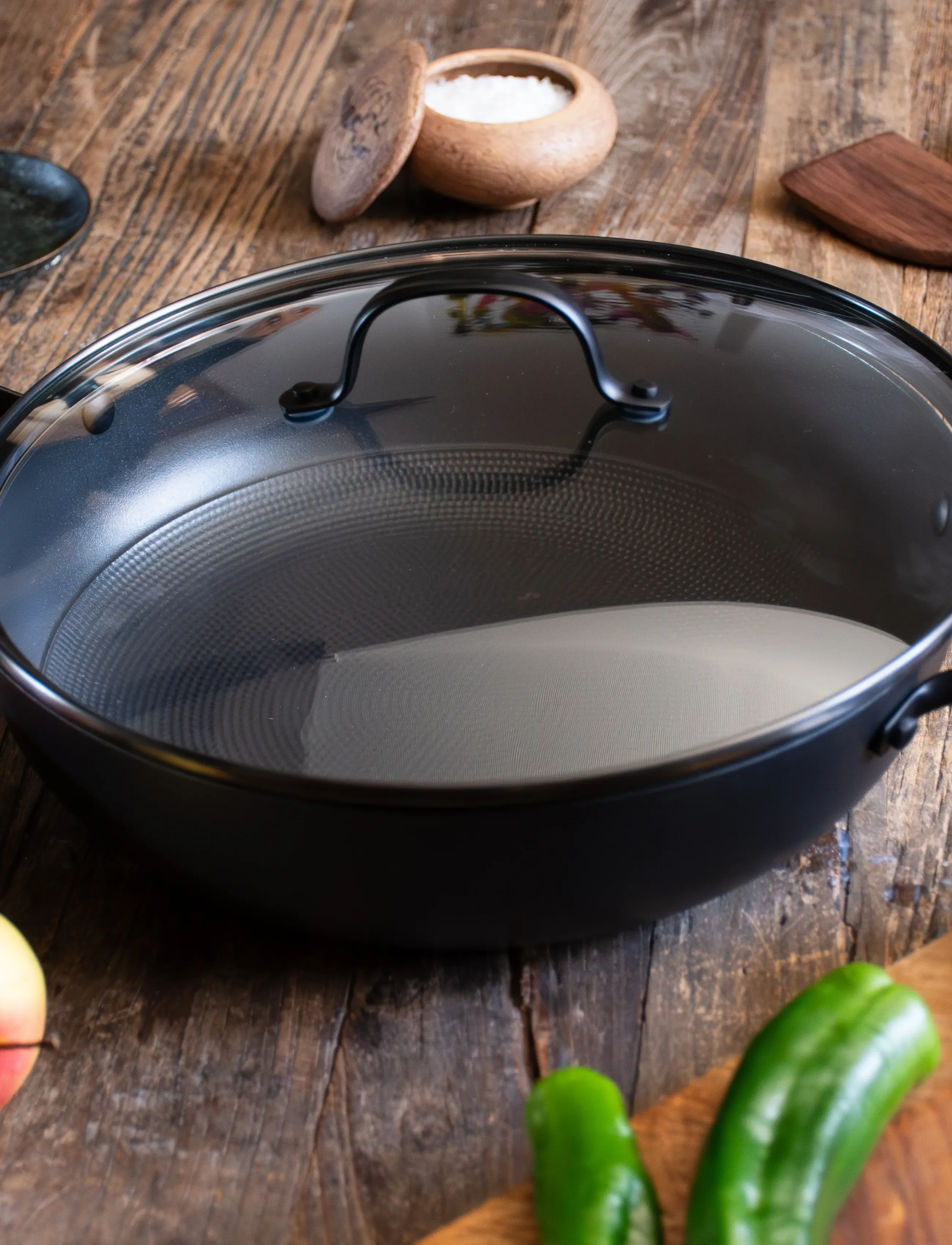 Satake - 30 cm tractor pan in lightweight cast iron Honeycomb ceramic coating - black - 3