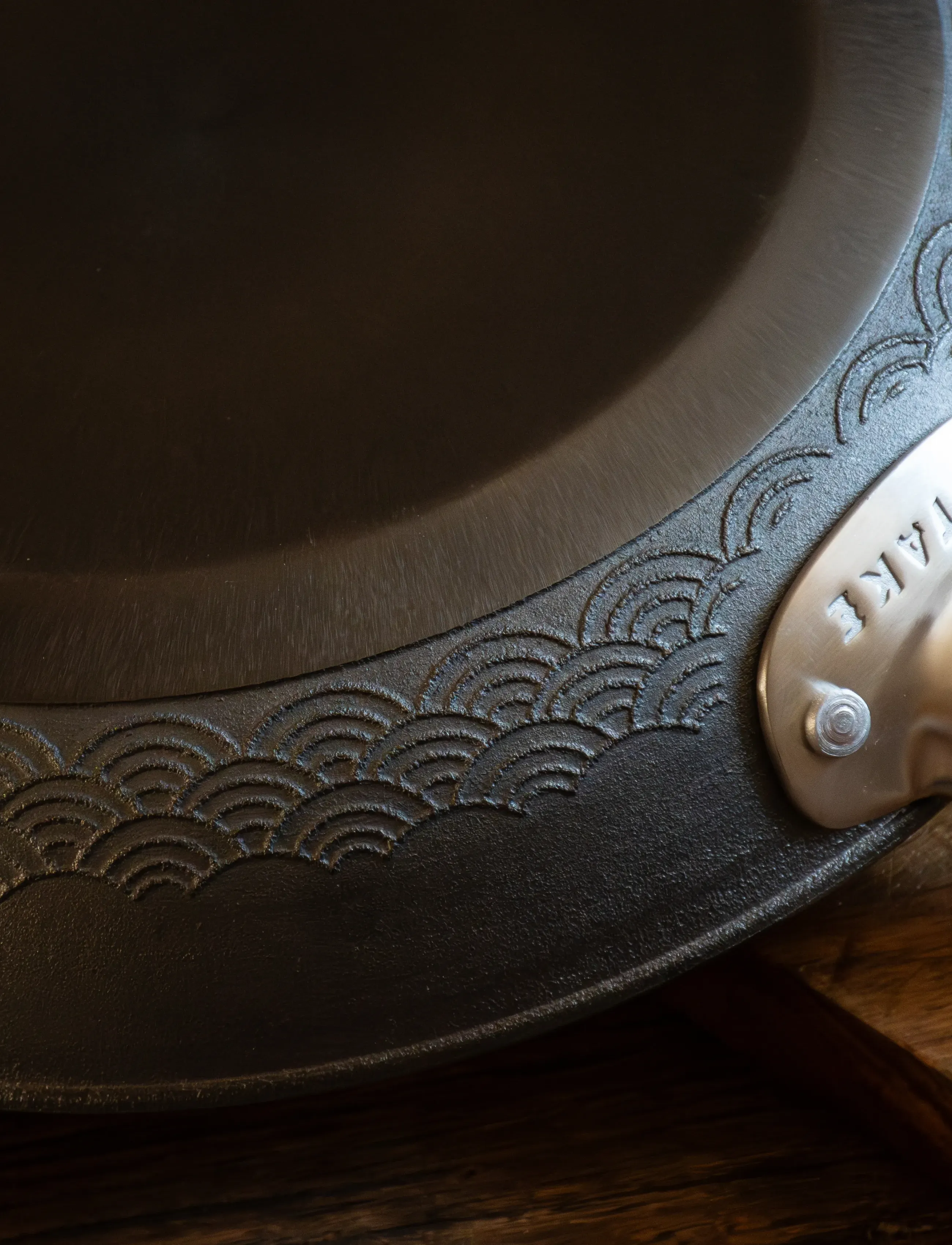 Satake - Cast Iron Nitriding frying pan with helping handle - stekpannor - black - 3