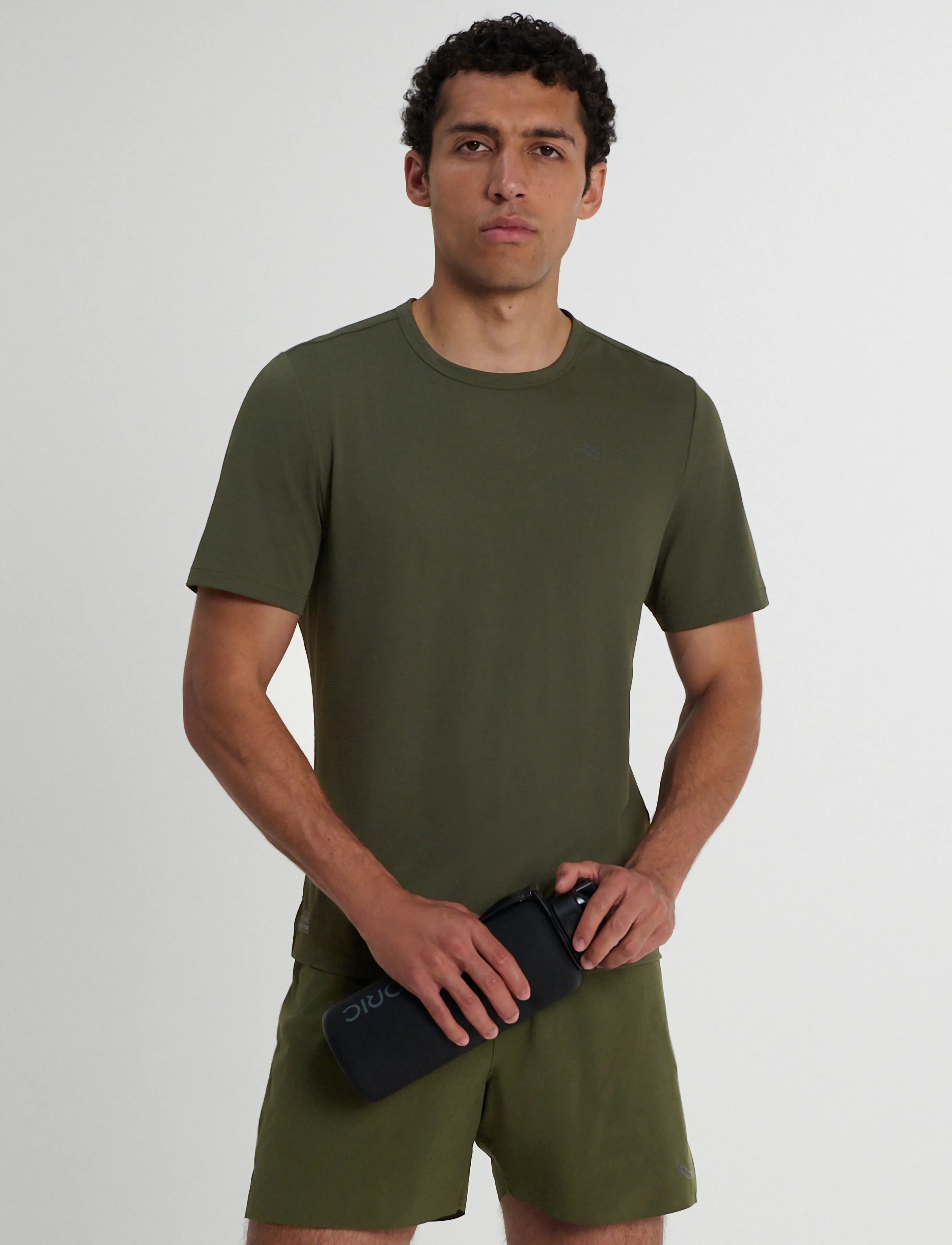 Saucony - ENDORPHIN SHORT SLEEVE - oberteile & t-shirts - fatigue - 4