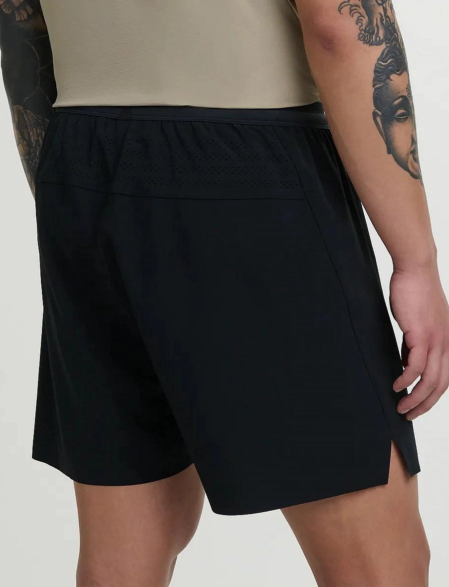 Saucony - ENDORPHIN 5" SHORT - black shadow - 4