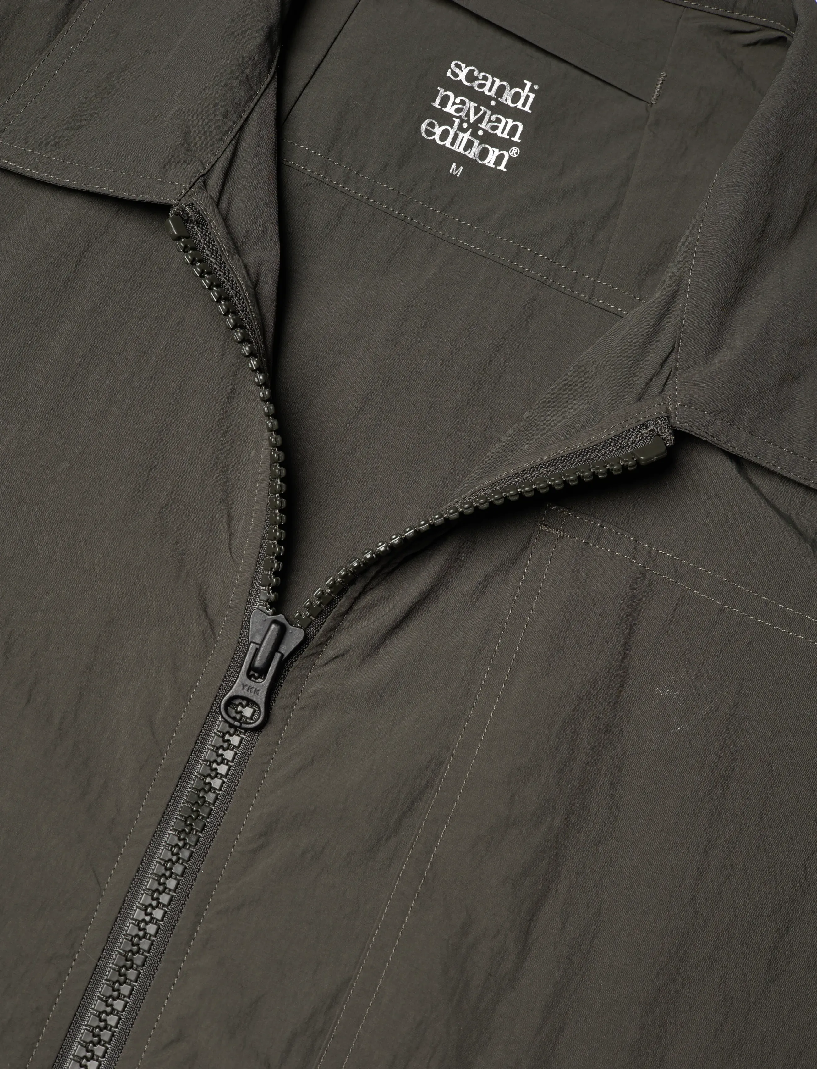 Scandinavian Edition - MOTION - kevadjoped - dk. olive - 2