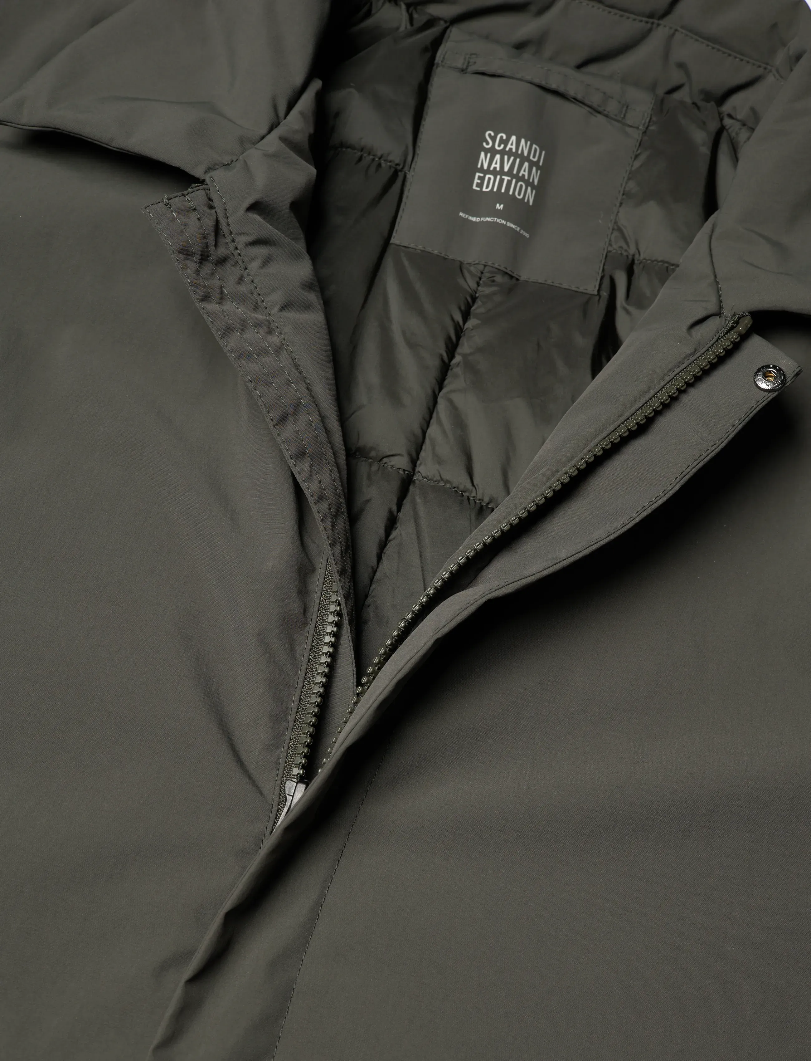 Scandinavian Edition - Central - parkad - dark olive - 2
