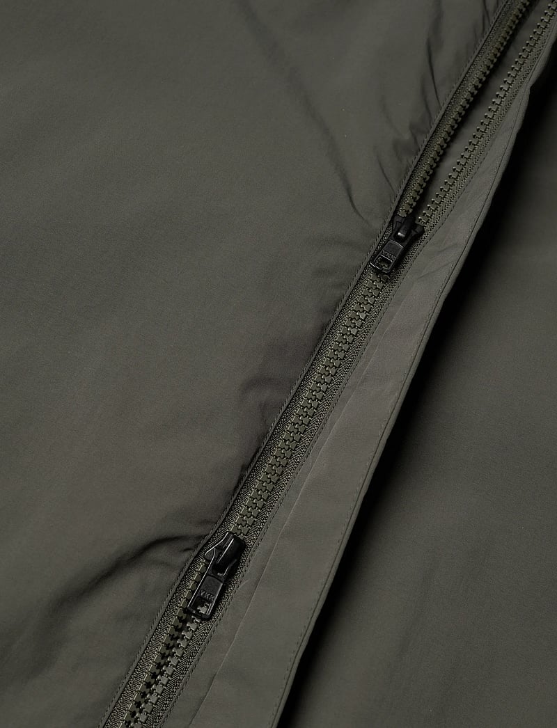 Scandinavian Edition - Central - parkad - dark olive - 4