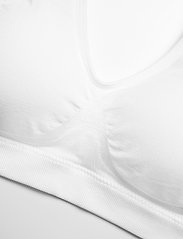 Schiesser - Bustier - liemenėlės, dėvimos po berankoviais marškinėliais - white - 2