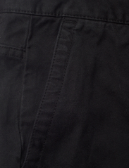 Schnayderman's - SHORTS WORKWEAR - jeans shorts - black - 2