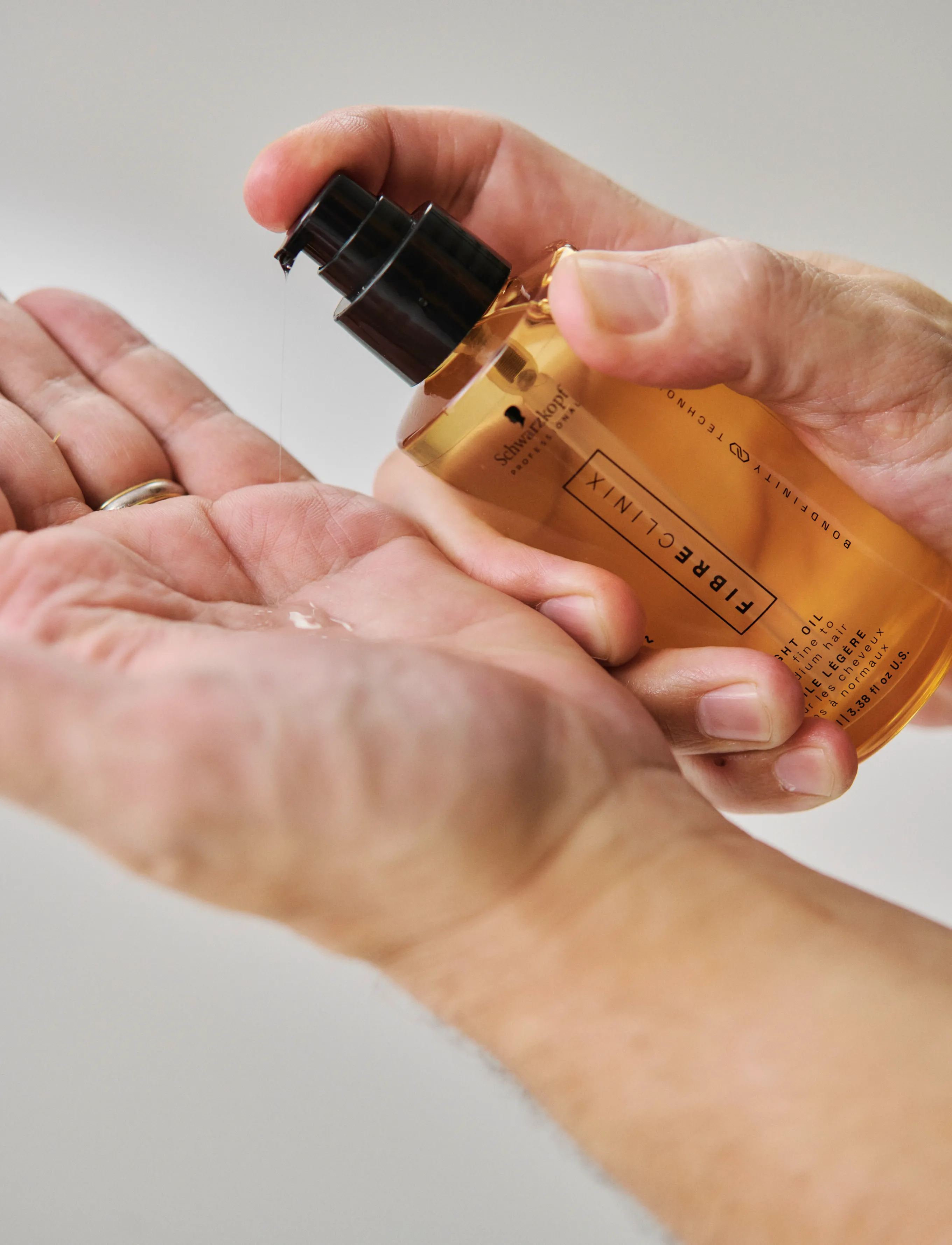 Schwarzkopf Professional Fibre Clinix Light Oil, 100 ml, Nude, Pleje > Hårolie, Dame