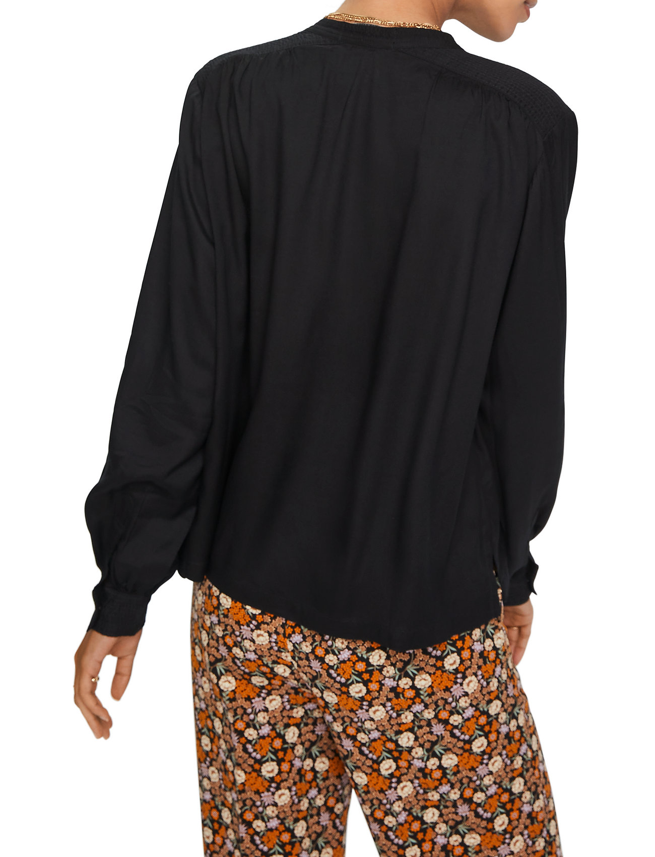 Scotch & Soda - Viscose top with shoulder panel and gathers - black - 3