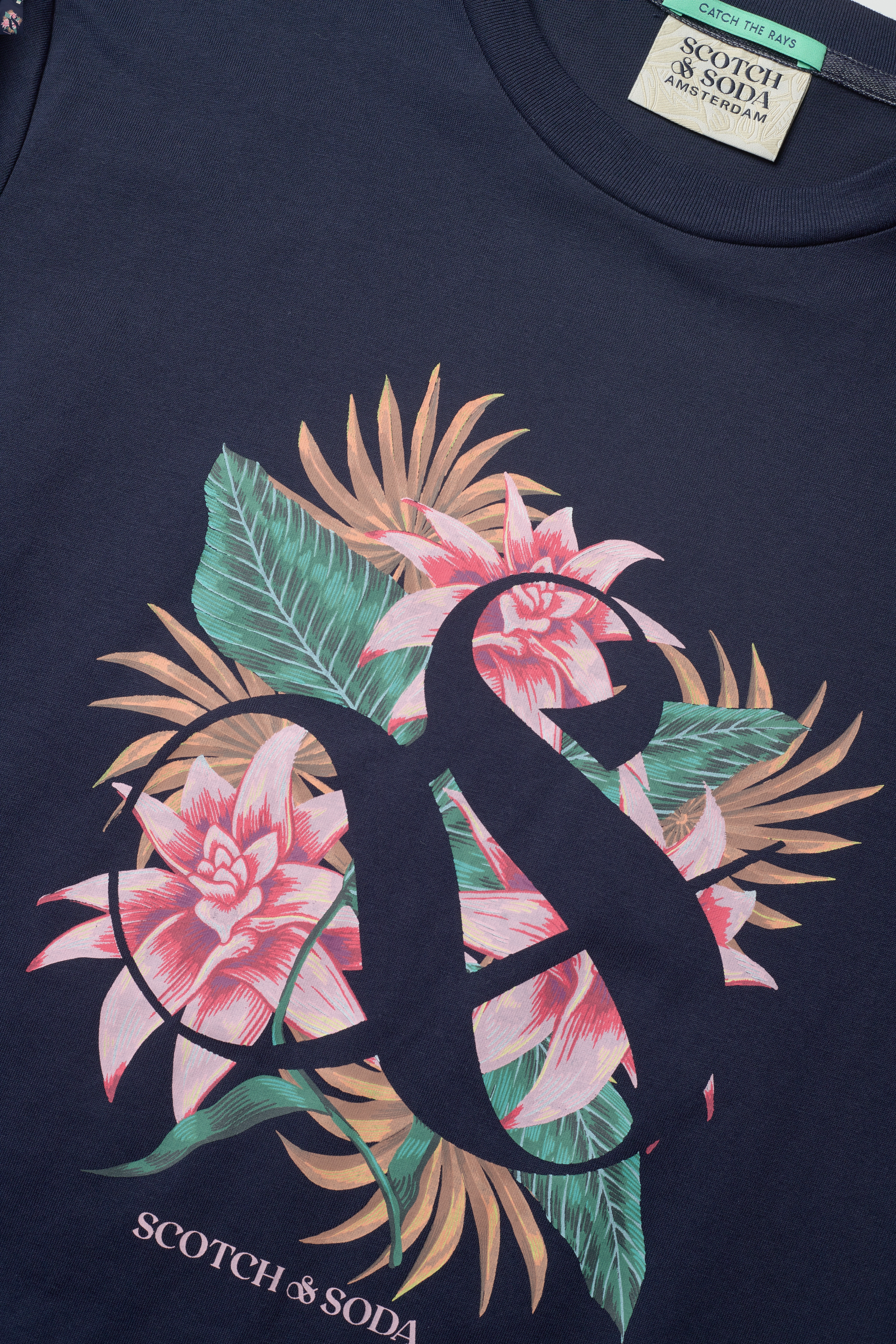 Scotch & Soda - Seasonal logo graphic T-shirt - navy - 3