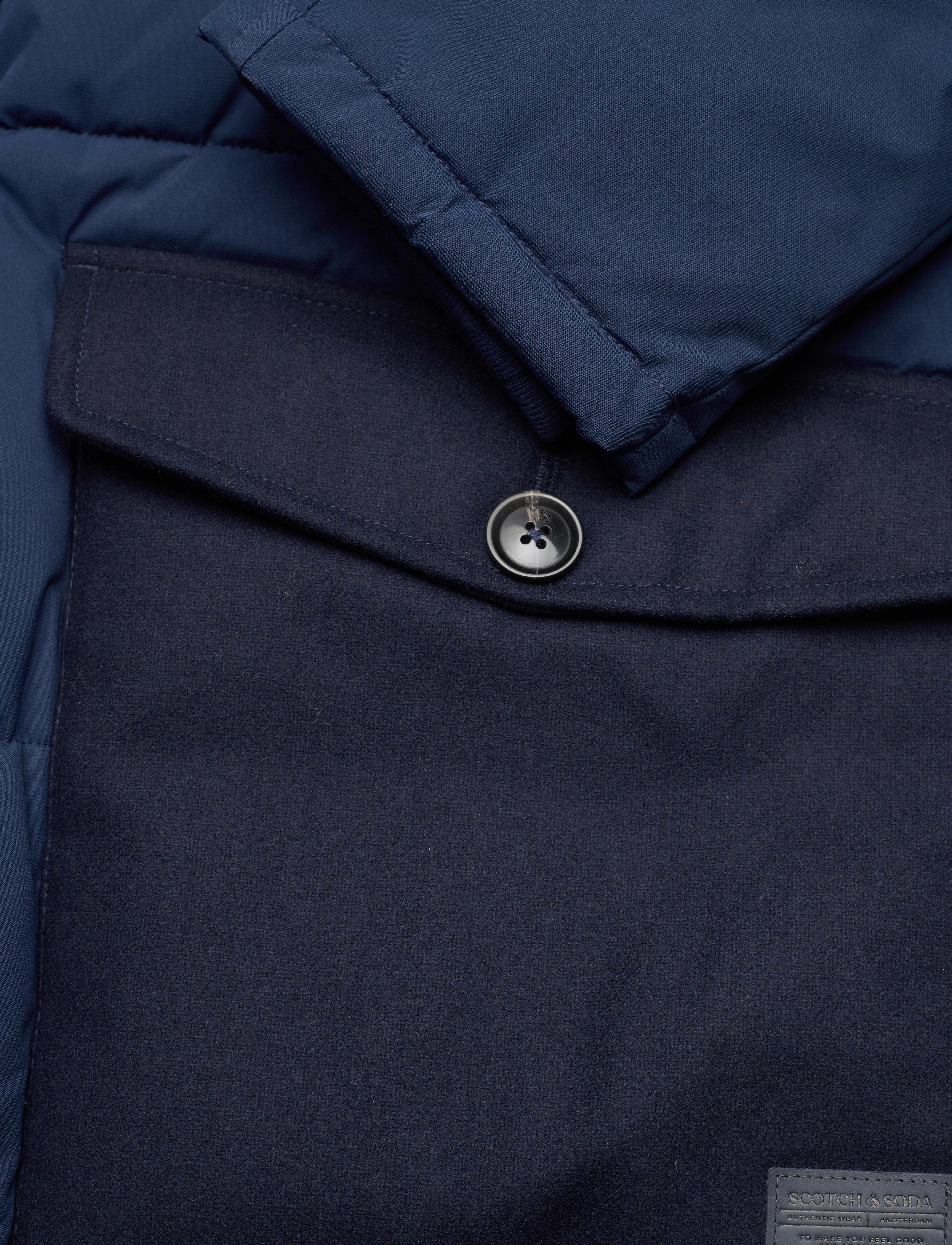 Scotch & Soda - Scotch & Soda - night - 4