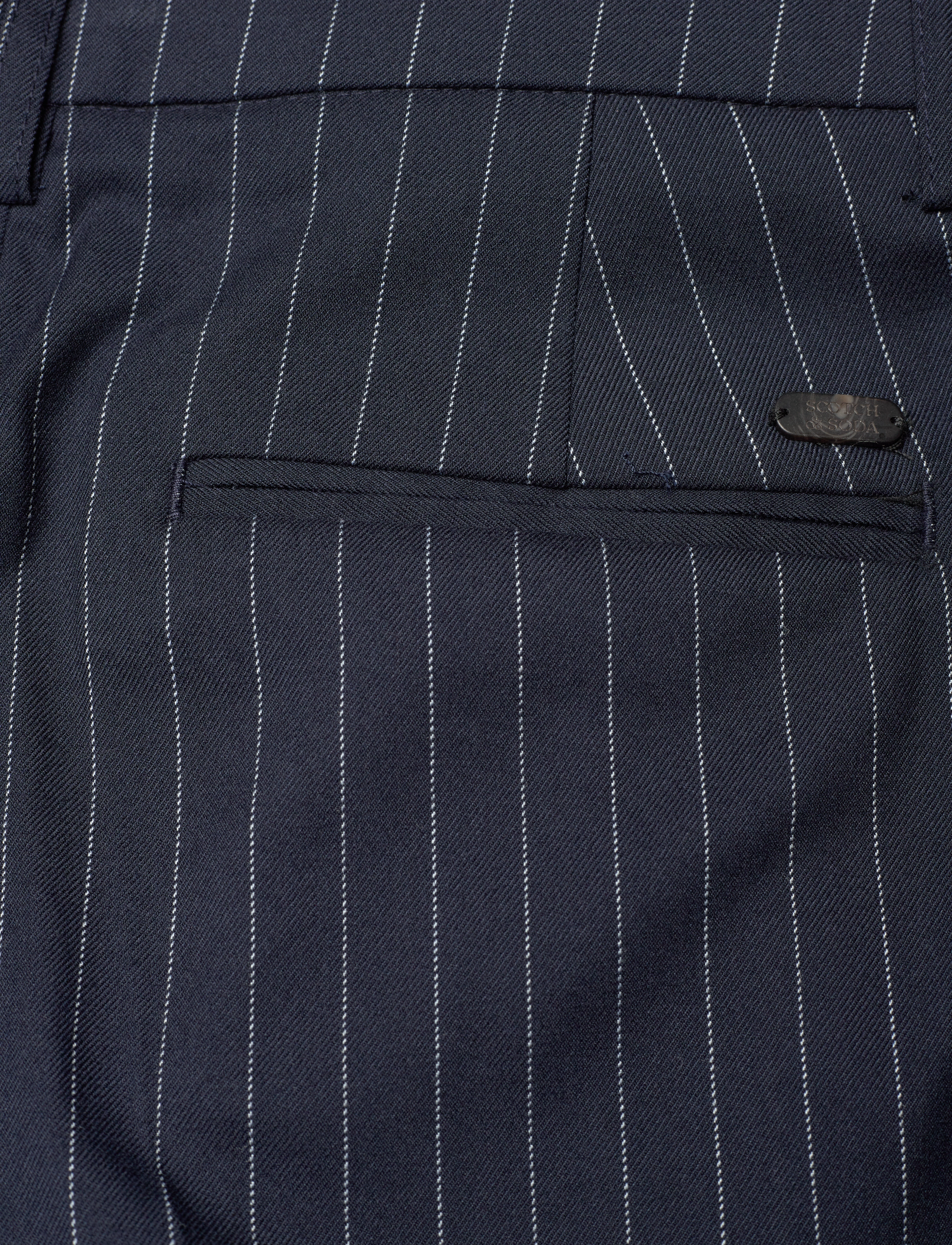 Scotch & Soda - Core Lowry pant - festtøj til outletpriser - night blue pinstripe - 4