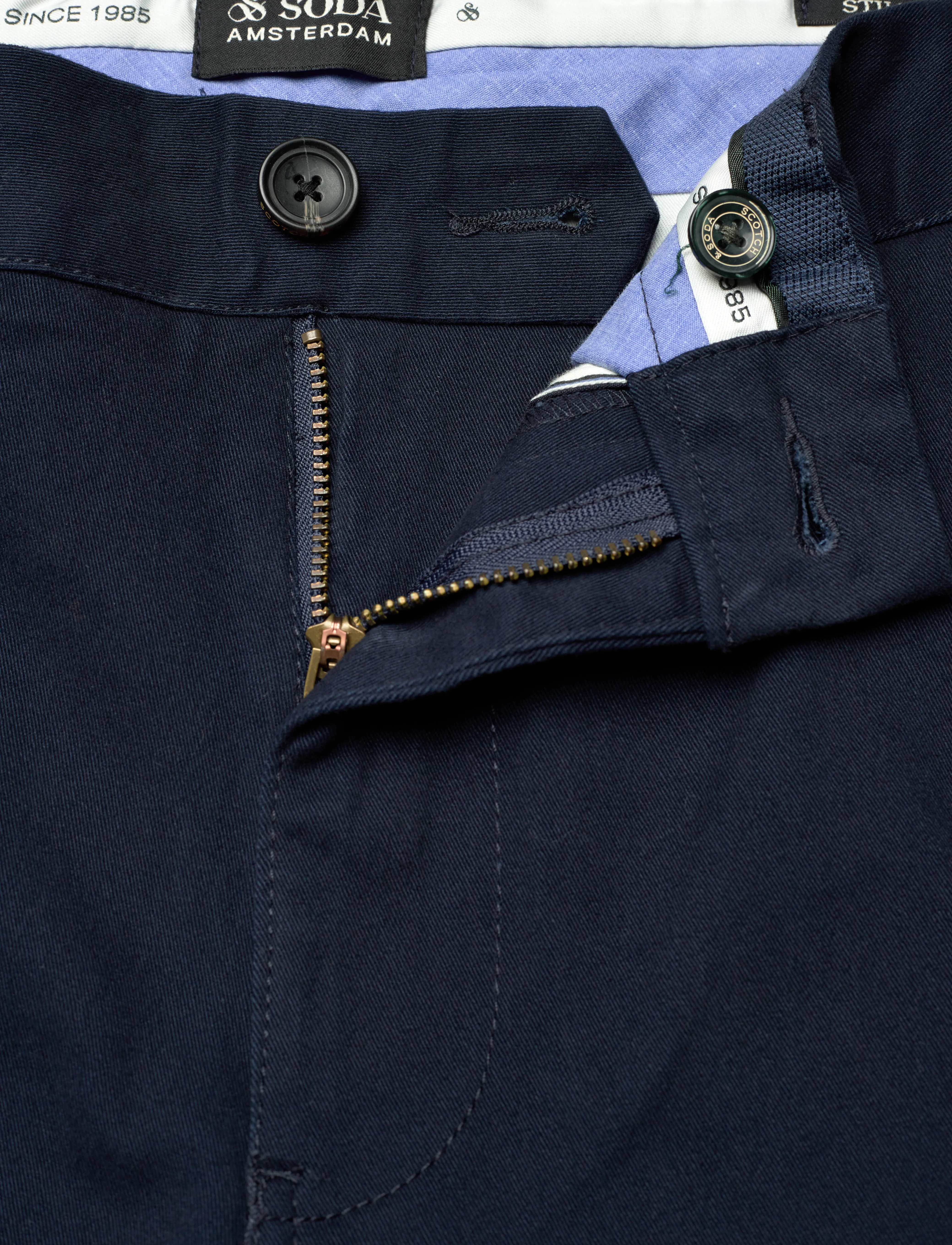 Scotch & Soda - CORE - Stuart - stretch cotton chino - chinos - night - 5