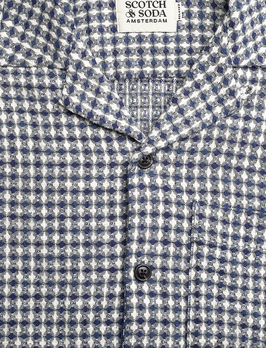 Scotch & Soda - Relaxed Fit Short Sleeve Jacquard Shirt - blue diamond - 2
