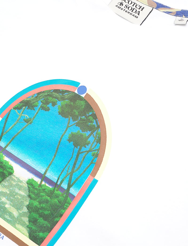 Scotch & Soda - Loose fit front chest artwork T-shirt - kortærmede t-shirts - white - 2