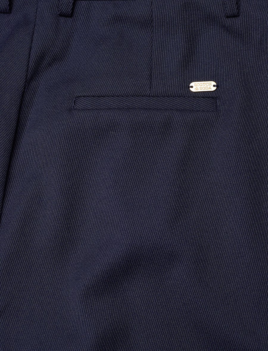 Scotch & Soda - Robyn relaxed tapered leg gabardine twill pant - pantalons habillés - navy - 4