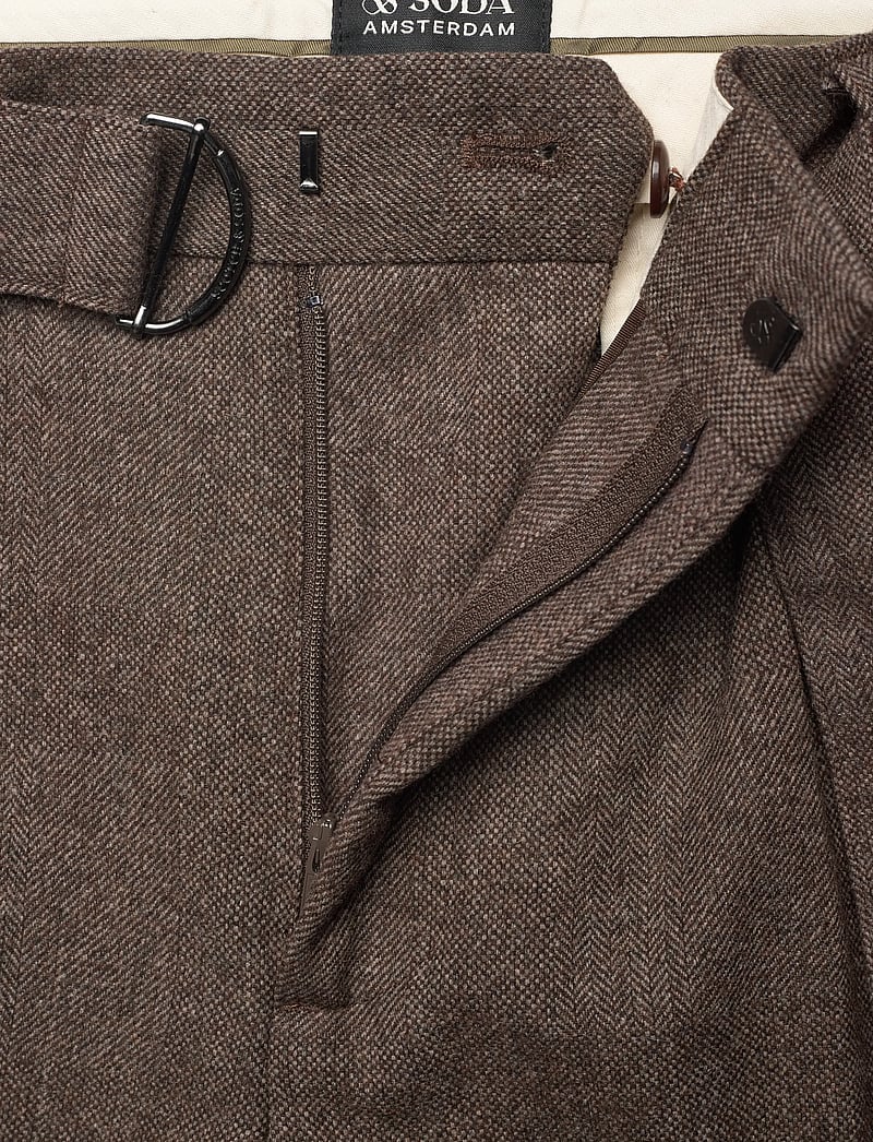 Scotch & Soda - Yarn-dyed wool blend relaxed straight pleated chino - chinos - demitasse patchwork check - 3