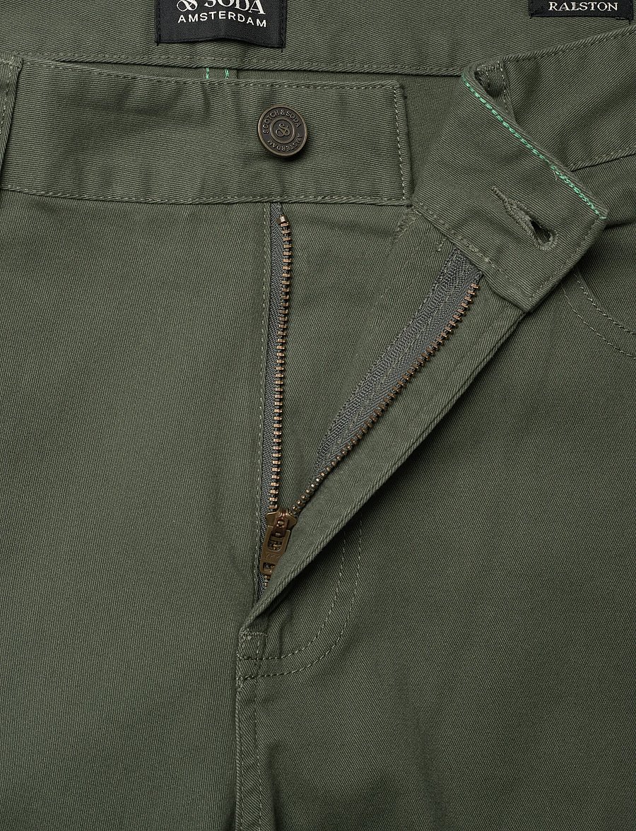Scotch & Soda - Ralston- cotton-blend twill regular slim fit 5-pocket pant - chinosy - thyme - 3