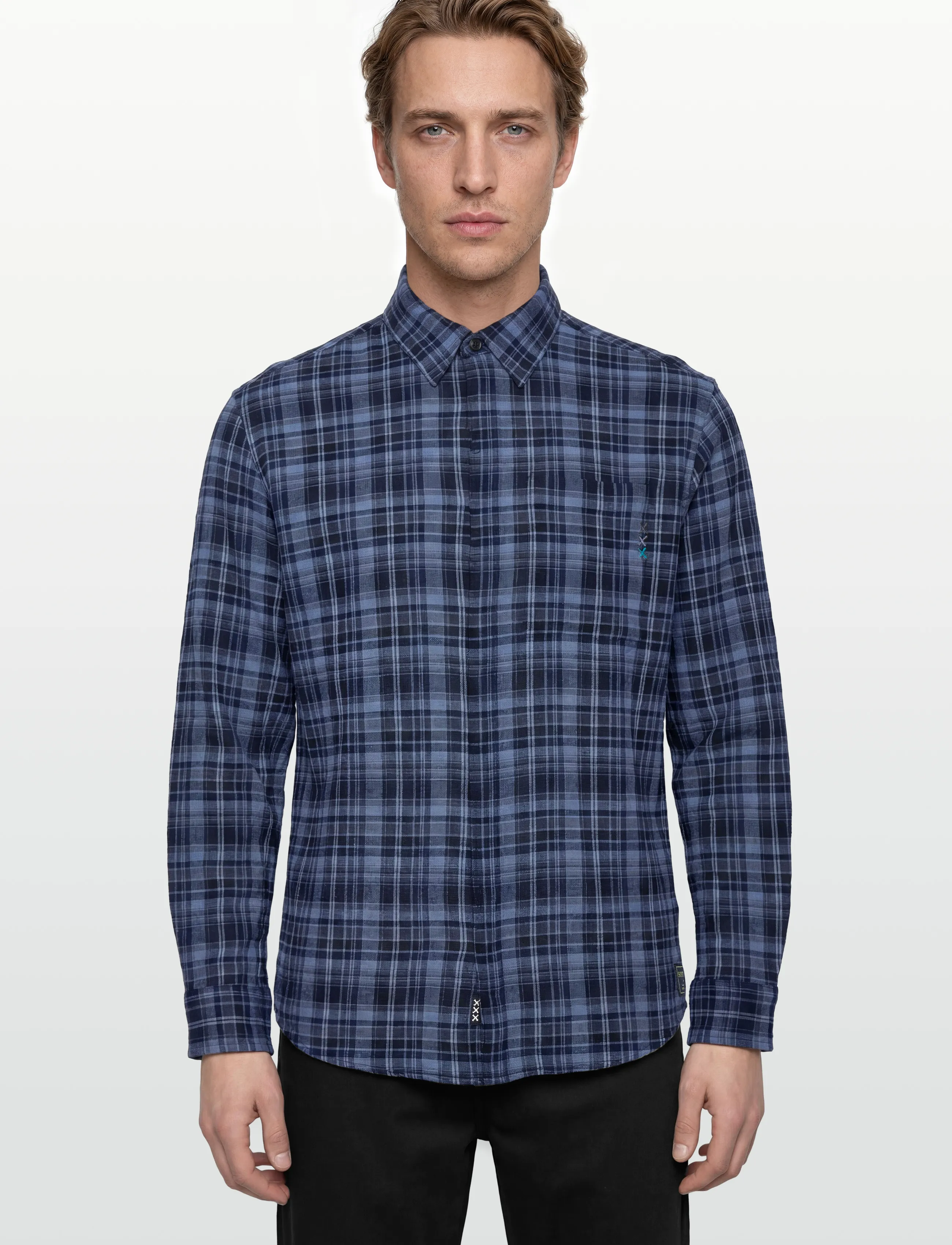 Scotch & Soda - Lightweight Flannel Check Relaxedfit Shirt - ternede skjorter - pageant blue check - 3
