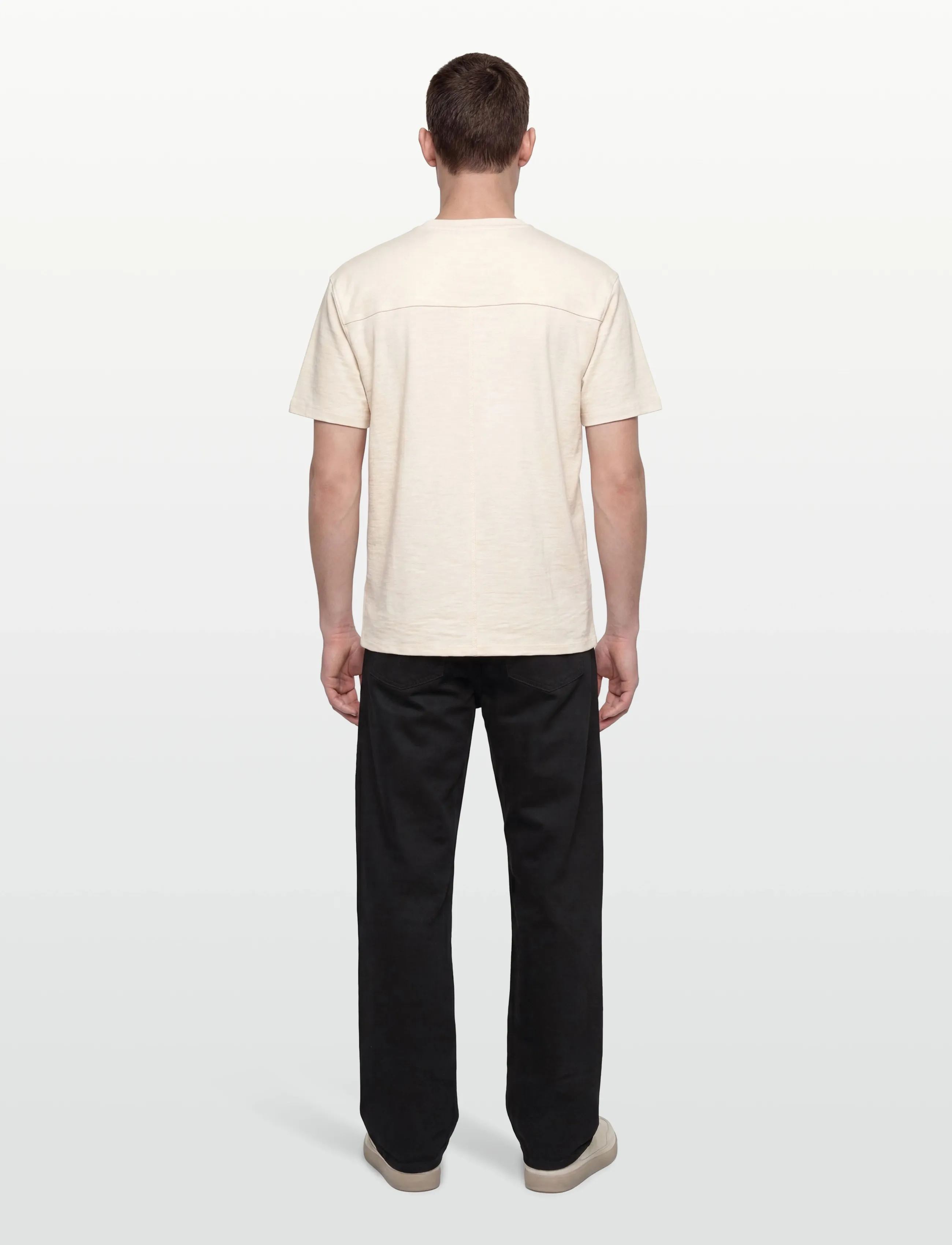 Scotch & Soda - Slubyarn Chest Pocket Artwork Relaxedfit Tshirt - kortærmede t-shirts - eggnog - 4