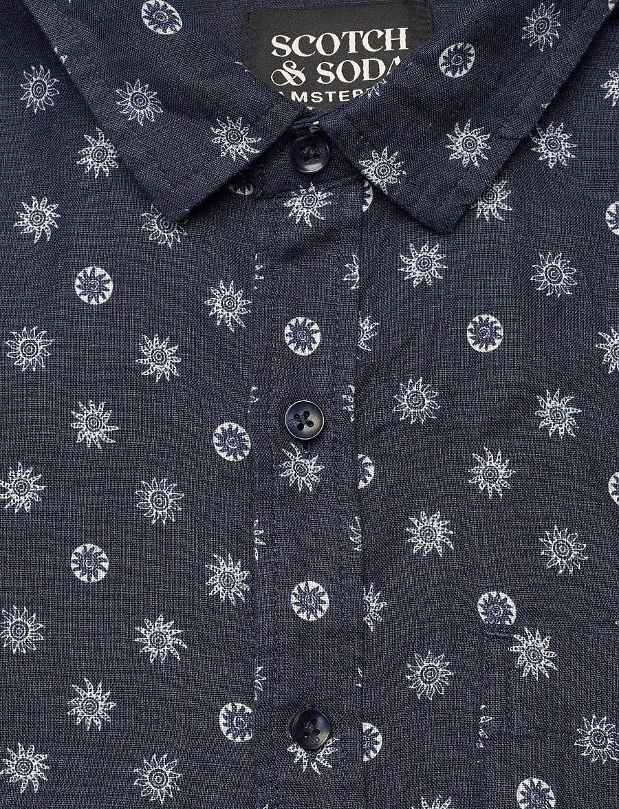 Scotch & Soda - Printed Linen Regularfit Shortsleeved Shirt - pattern shirts - foulard dress blues - 2