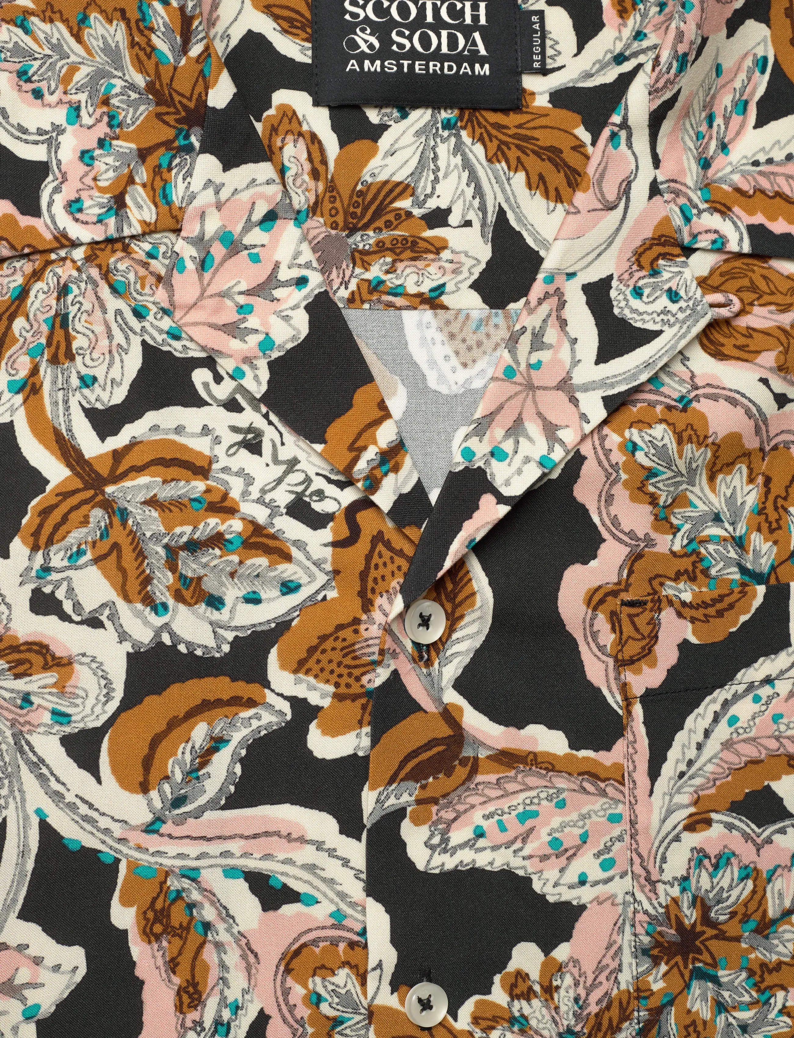 Scotch & Soda - Printed Viscose Regularfit Shortsleeved Shirt - mønstrede skjorter - lucky bandana multi - 5