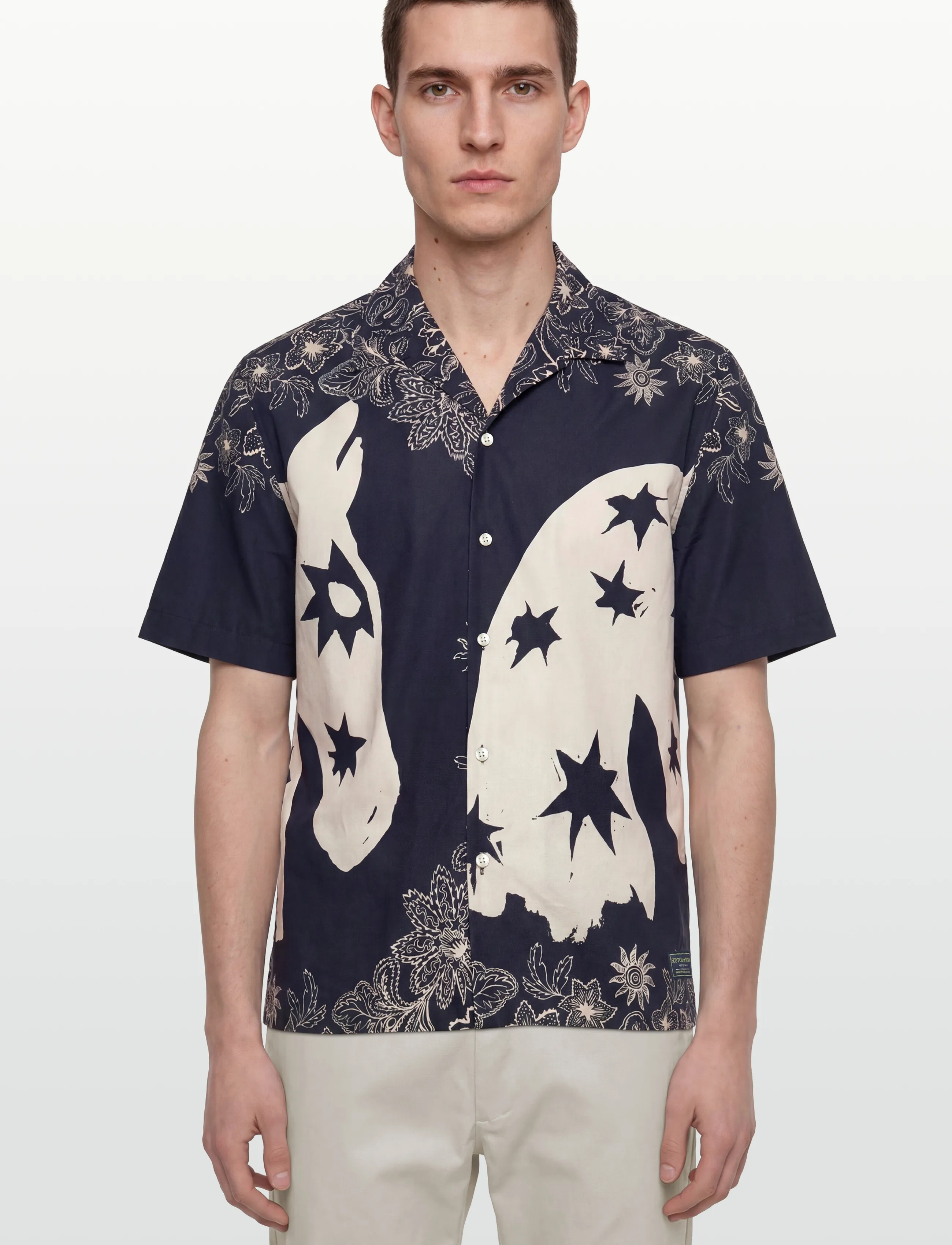 Scotch & Soda - Printed Lyocell Relaxedfit Shortsleeved Shirt - kuviolliset paidat - horse bandana dress blues - 3