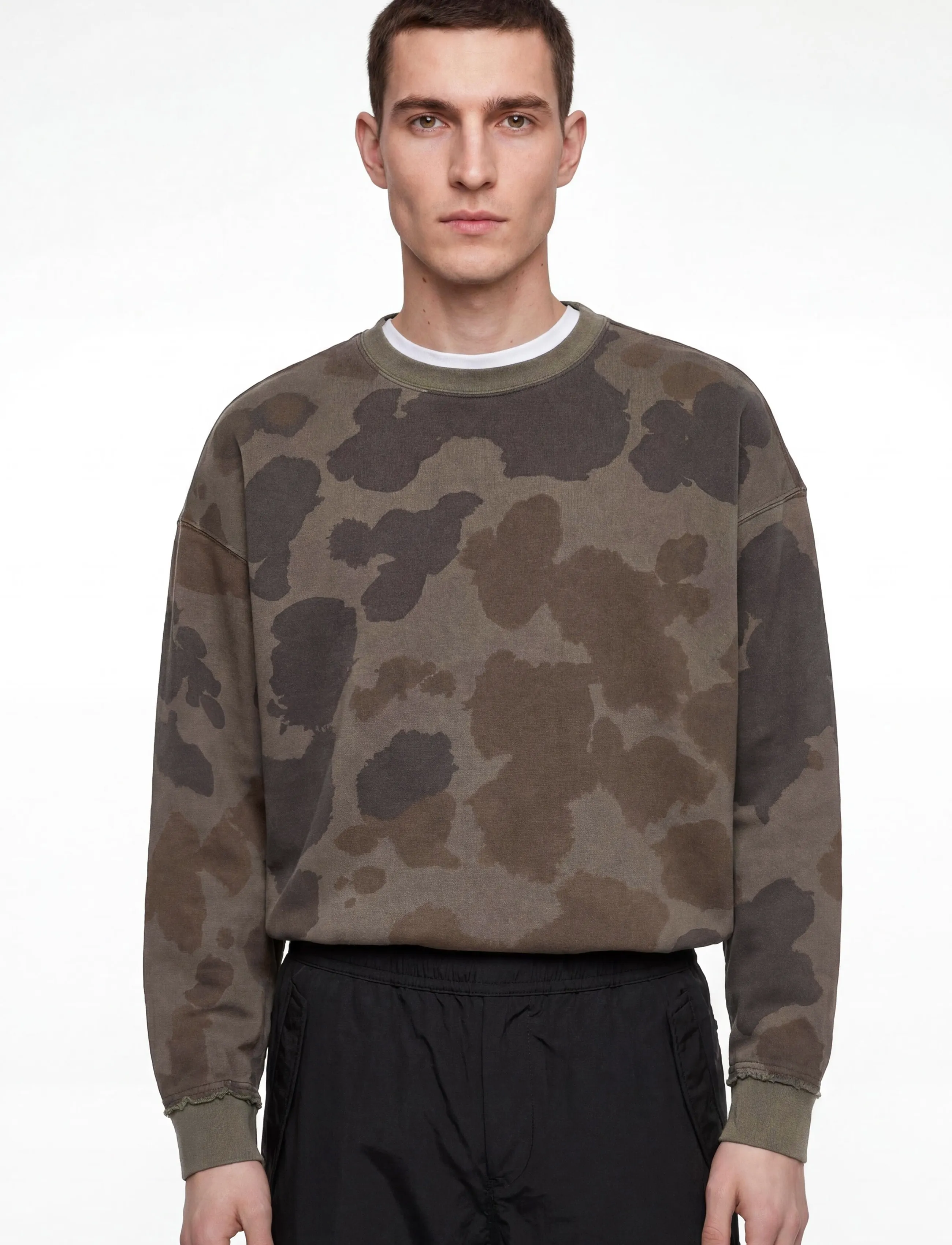 Scotch & Soda - Printed Overdyed Loosefit Sweatshirt - sweatshirts - painterly animal olive night - 3