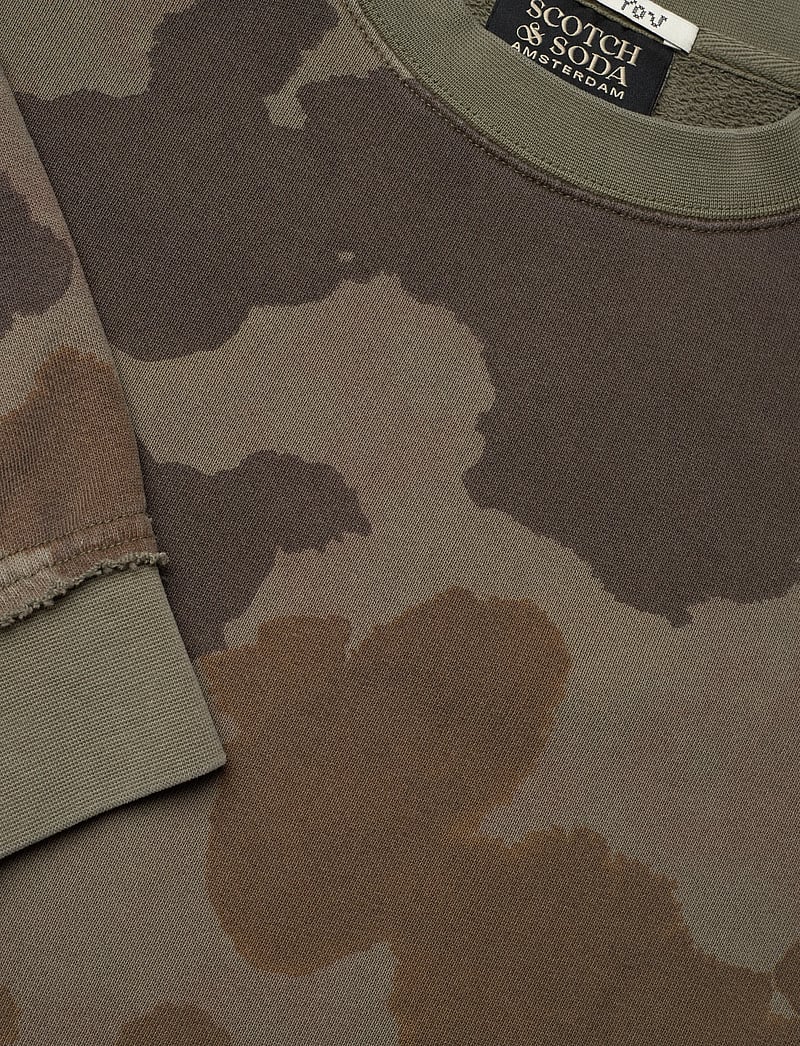 Scotch & Soda - Printed Overdyed Loosefit Sweatshirt - dressipluusid - painterly animal olive night - 2