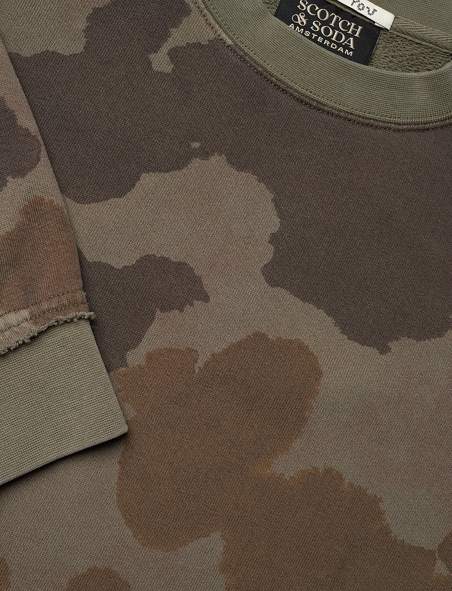 Scotch & Soda - Printed Overdyed Loosefit Sweatshirt - sweatshirts - painterly animal olive night - 5
