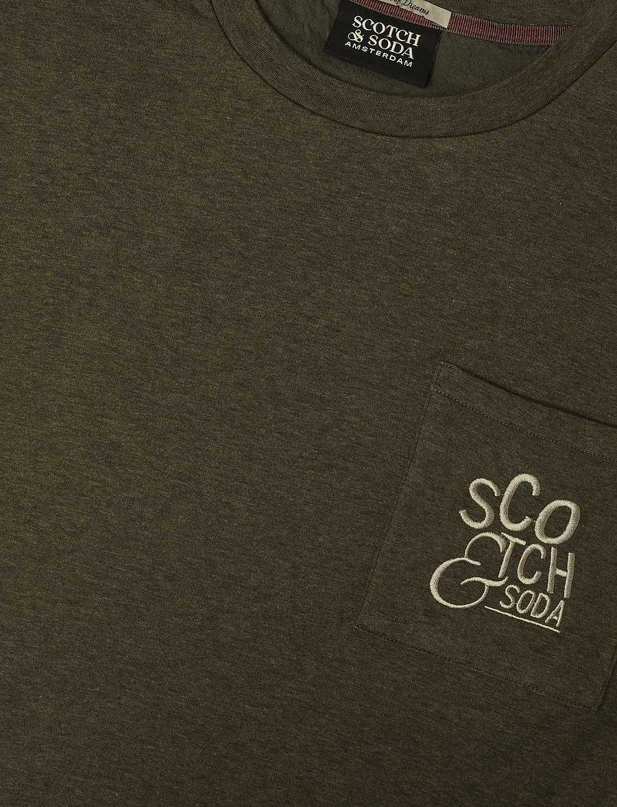 Scotch & Soda - Bonded chest pocket and artwork relaxed-fit T-shirt - short-sleeved t-shirts - dark forest melange - 2