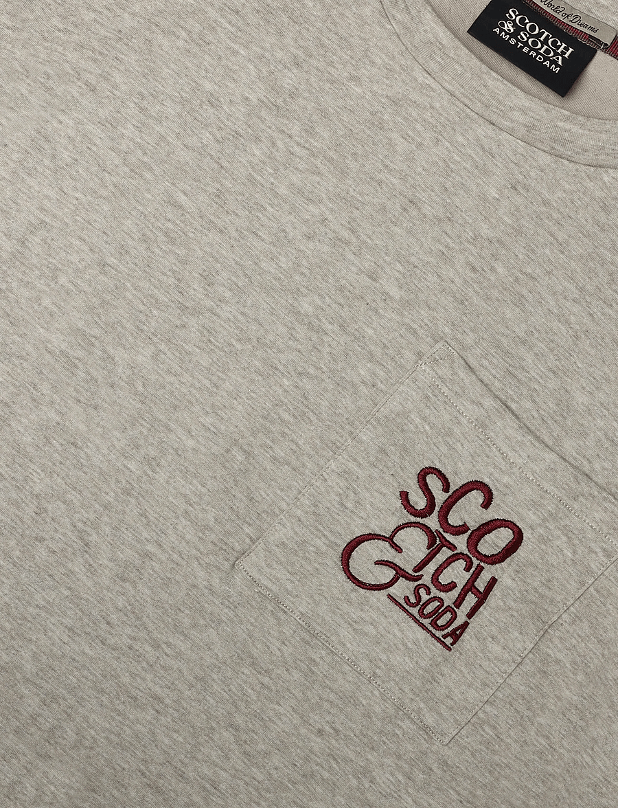 Scotch & Soda - Bonded chest pocket and artwork relaxed-fit T-shirt - short-sleeved t-shirts - pure cashmere melange - 2