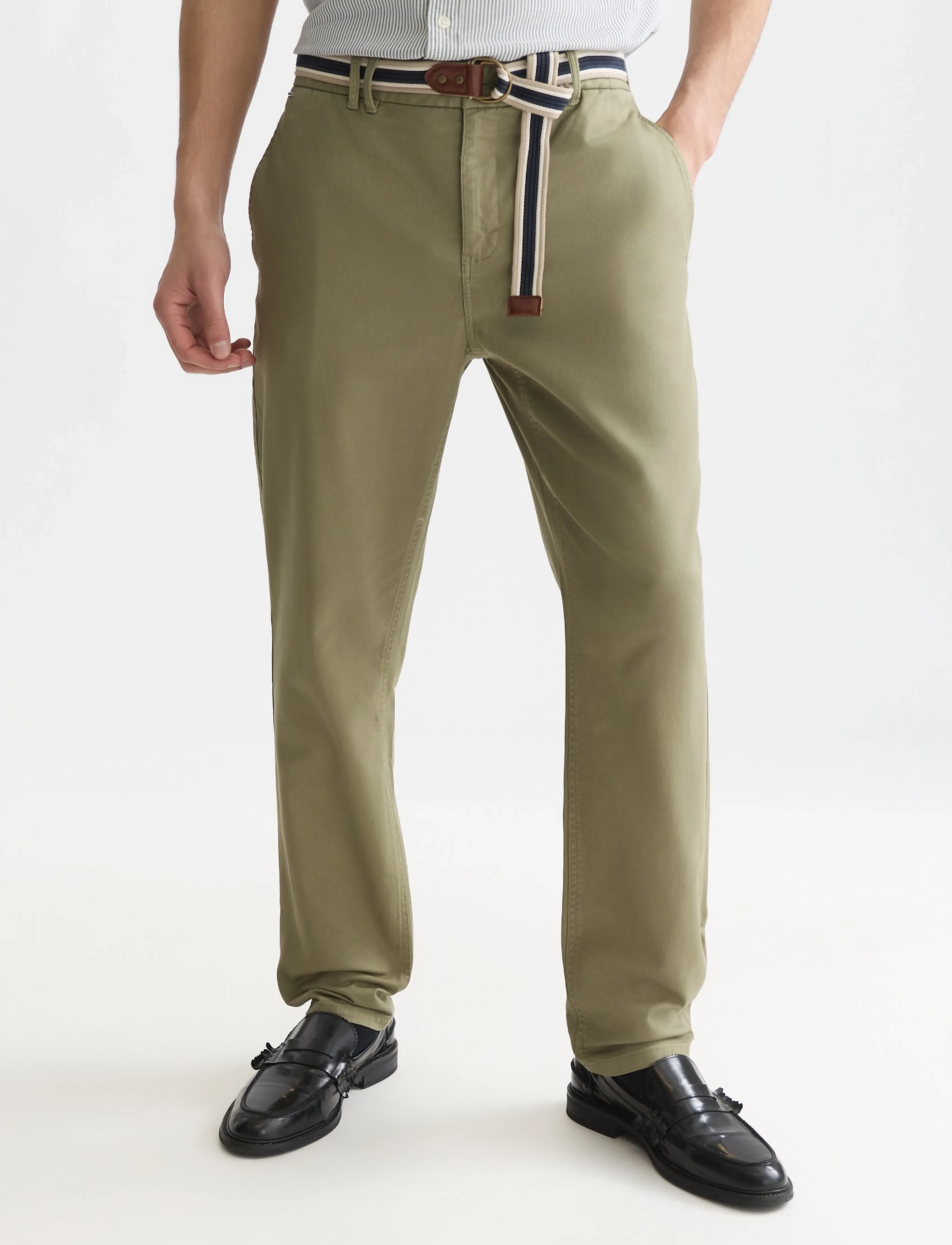 Scotch & Soda Warren cotton blend twill belted chino - Hosen - OIL GREEN / khaki/green
