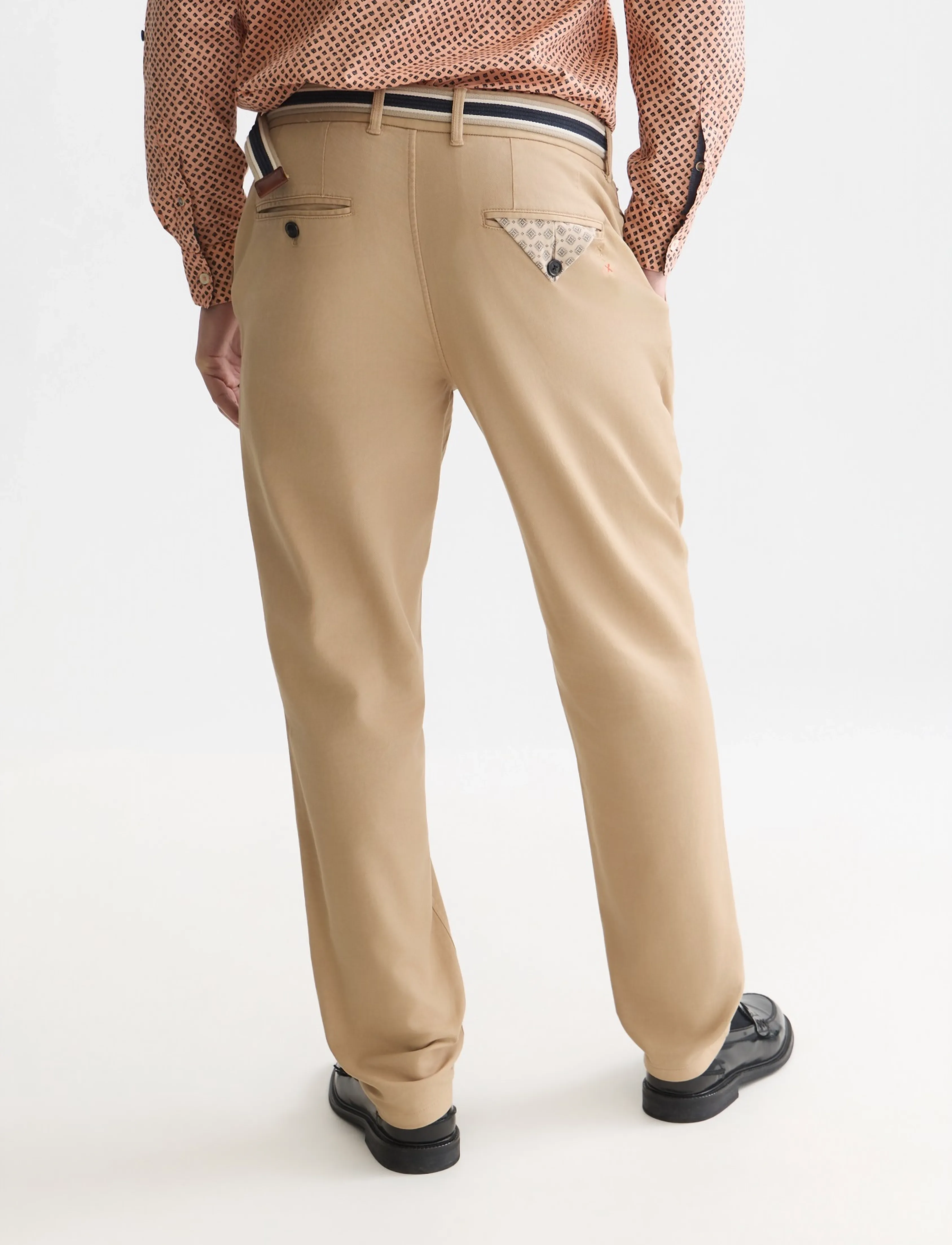 SCOTCH & SODA Warren Cotton Blend Twill Belted Chino byxor herr – bild 2