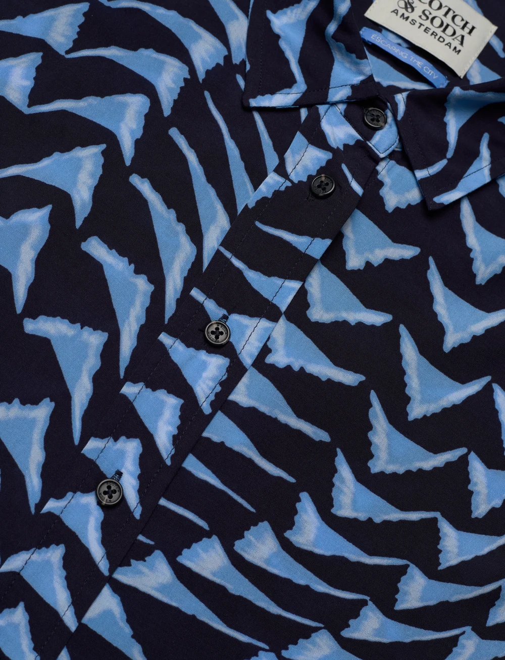 Scotch & Soda - Printed relaxed fit shirt - long-sleeved shirts - house of mirrors blue - 2