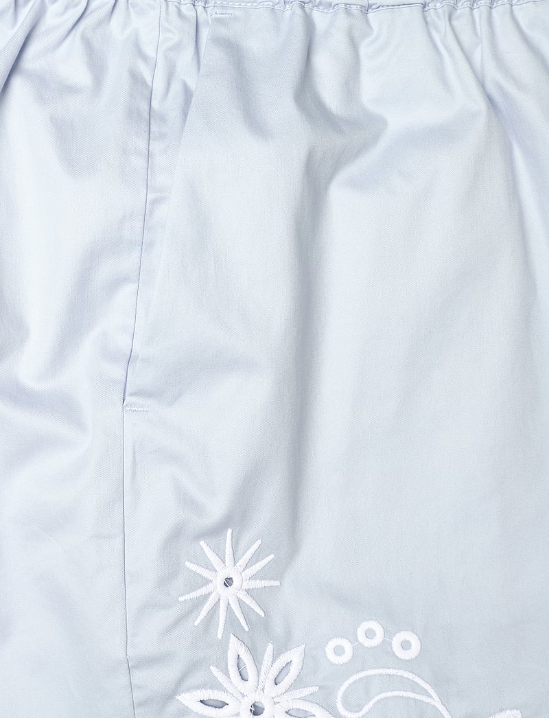 Scotch & Soda - Placed broderie high-rise shorts - casual shorts - shirting blue - 2