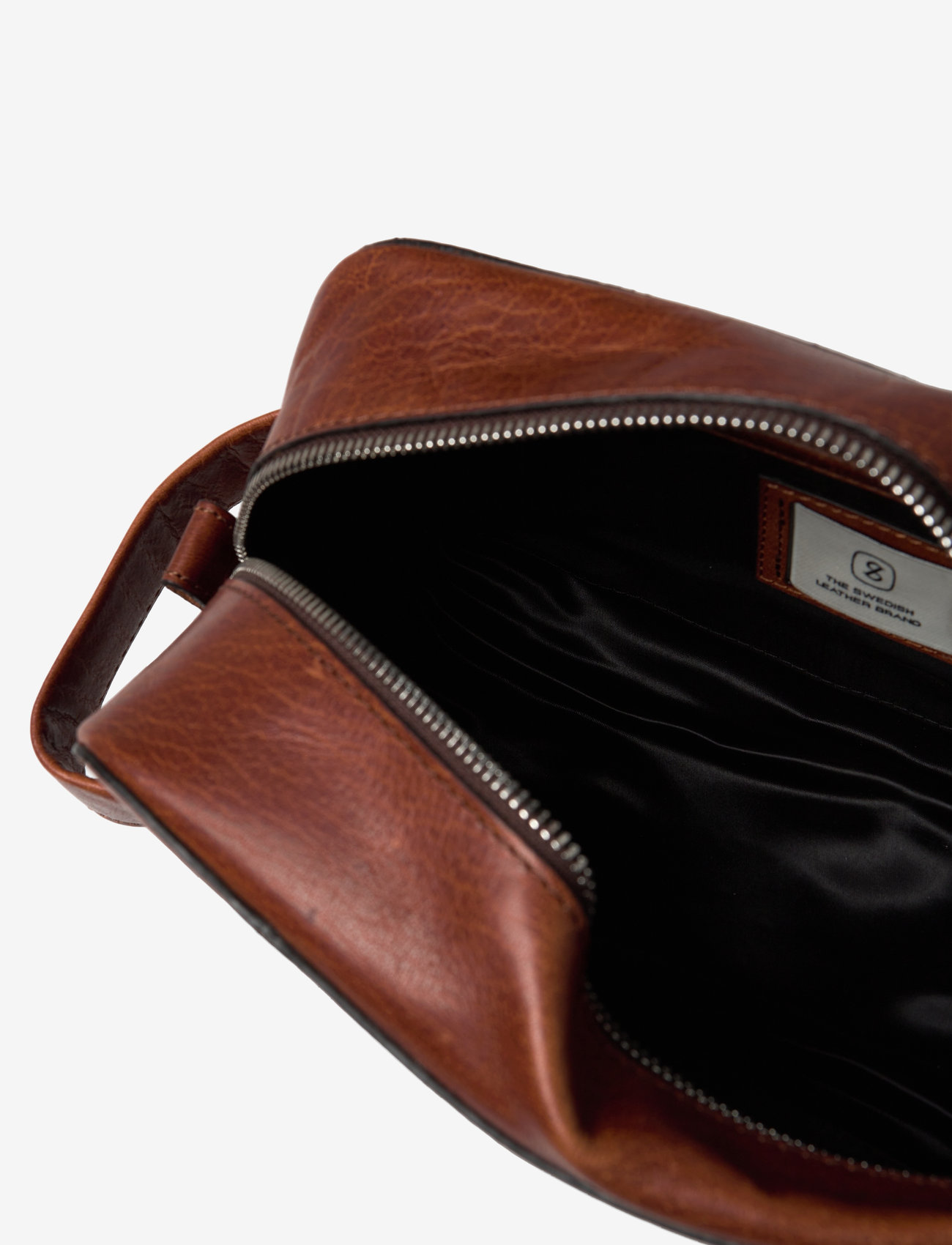 Saddler - John - midbrown - 4