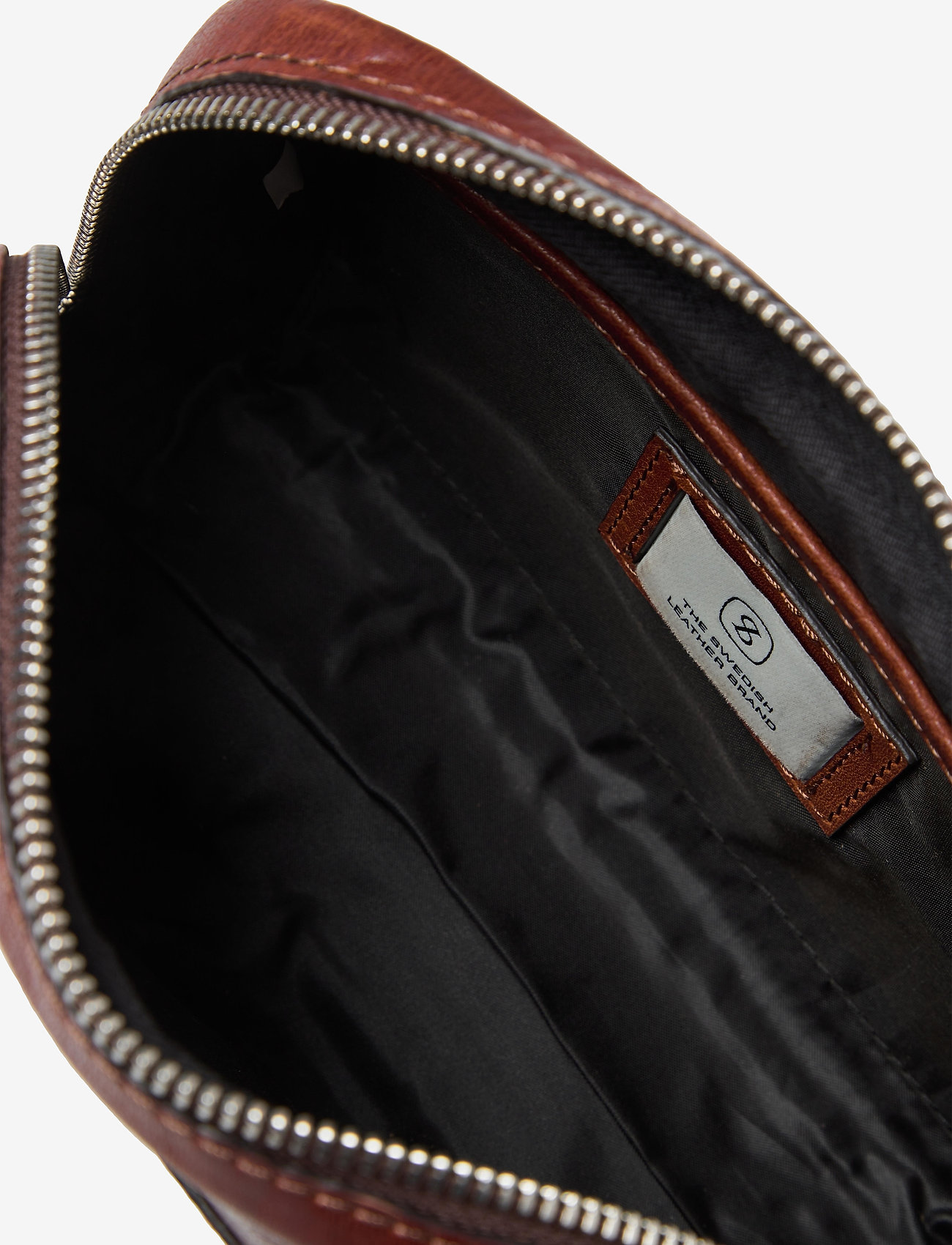 Saddler - Sam - midbrown - 3