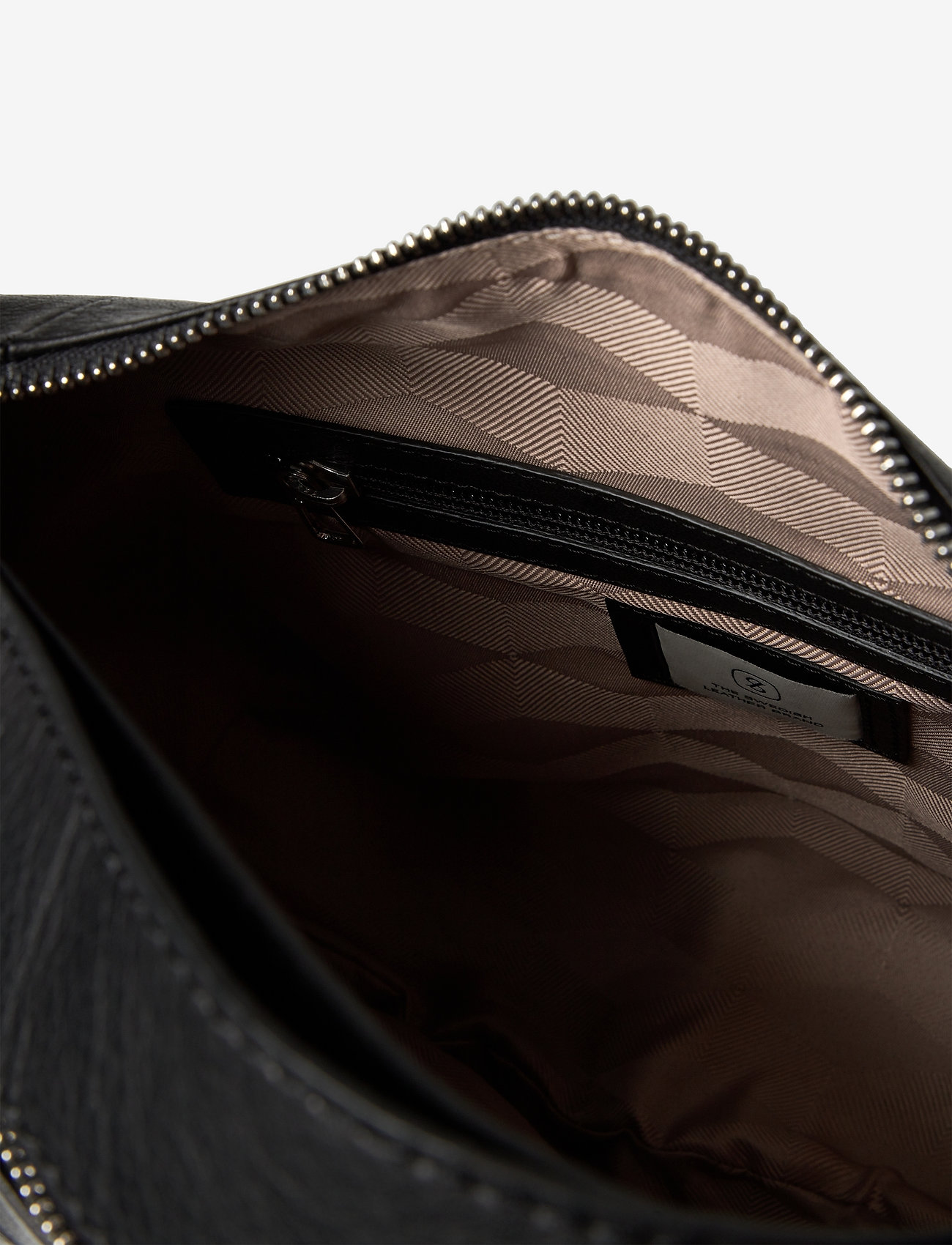 Saddler - Katrineholm - black - 3