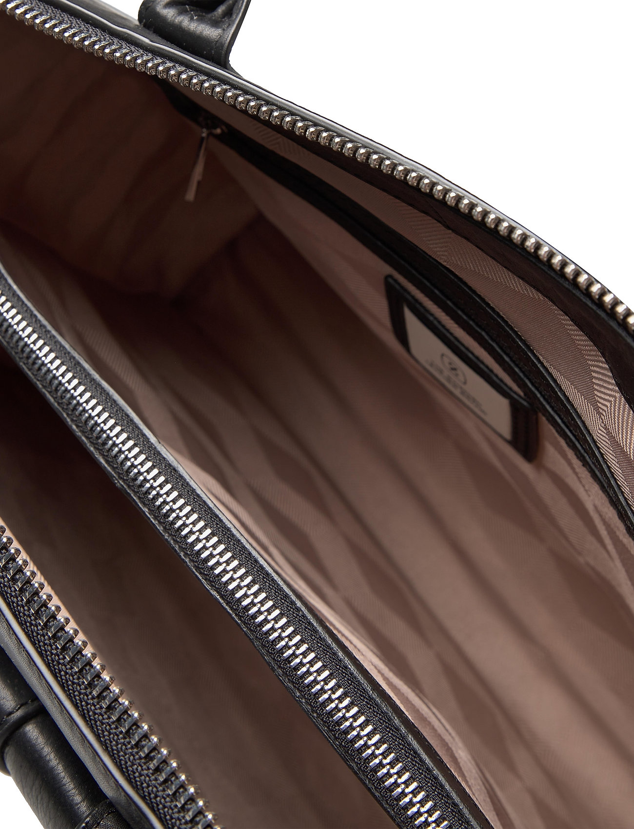 Saddler - Io - black - 3