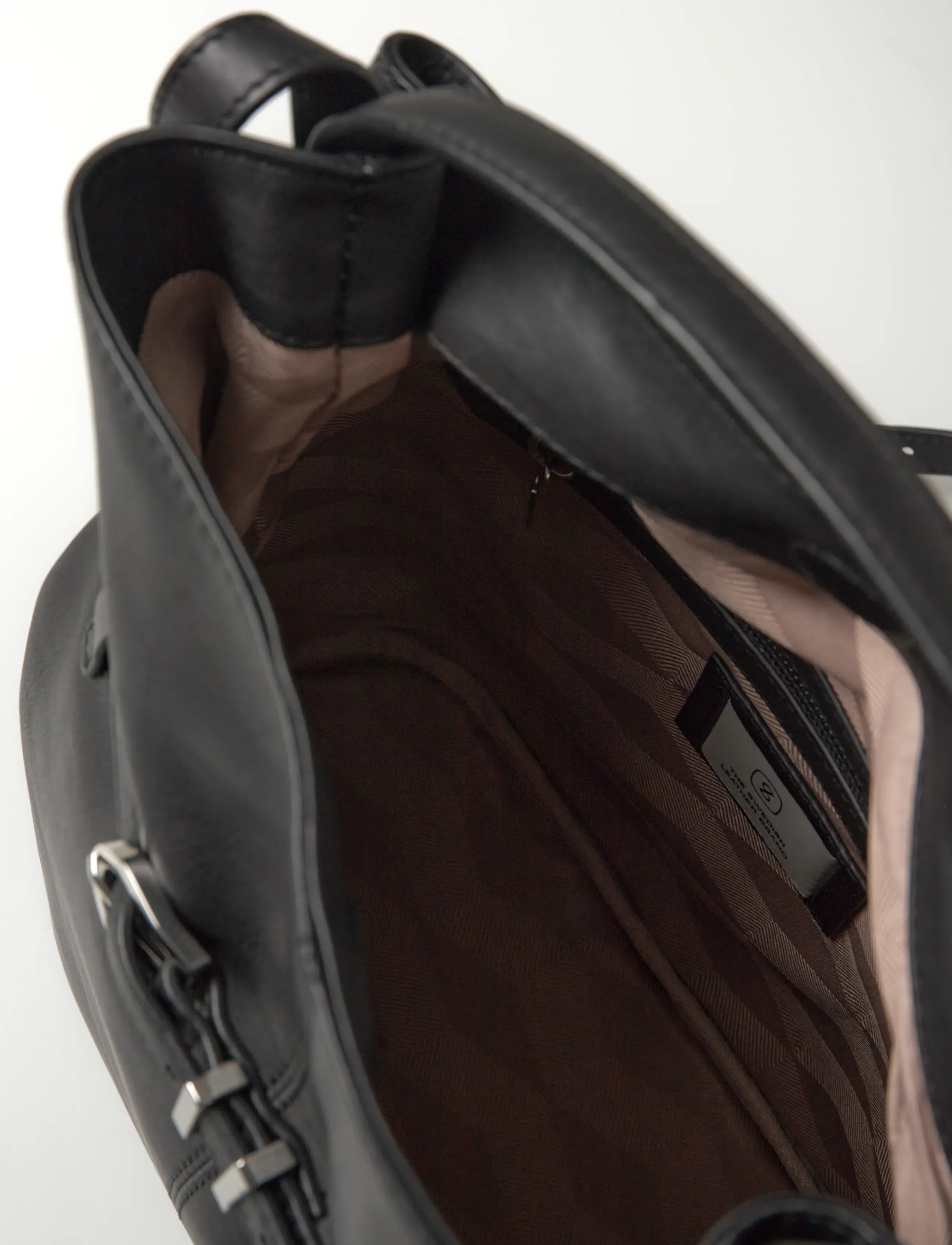 Saddler - Lisen - paunkotid - black - 3