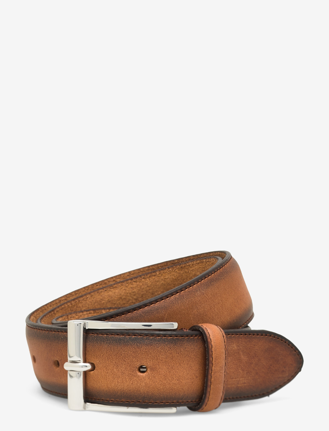 Saddler - Trama - cognac - 0